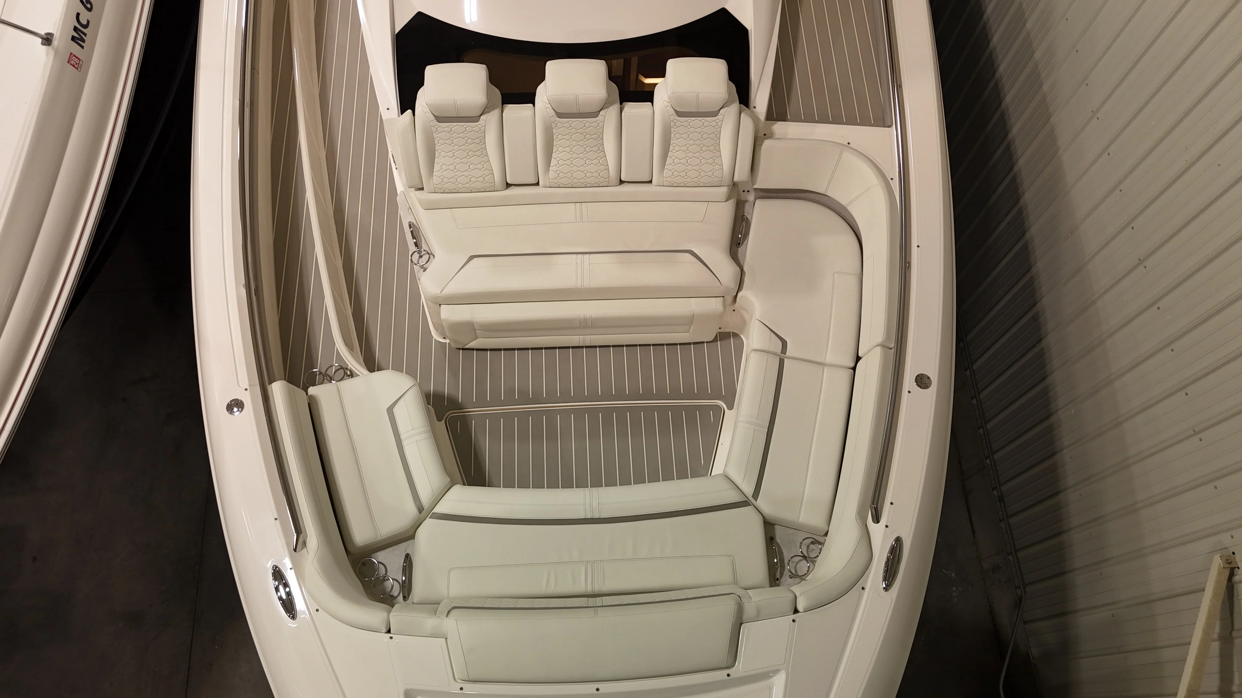 2024 Tiara Yachts 48 LS Image Thumbnail #3