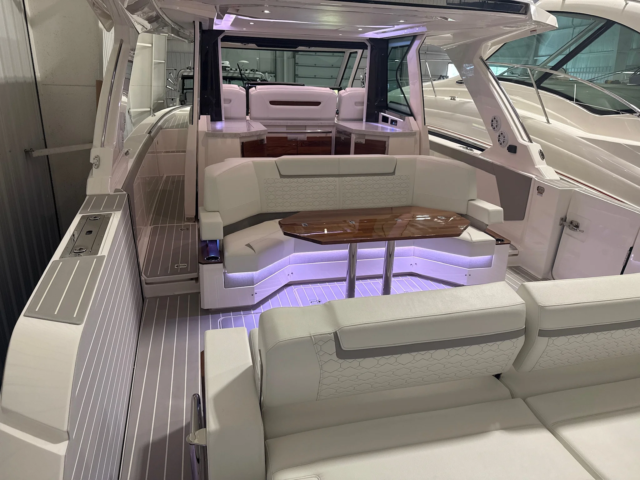2024 Tiara Yachts 48 LS Image Thumbnail #46