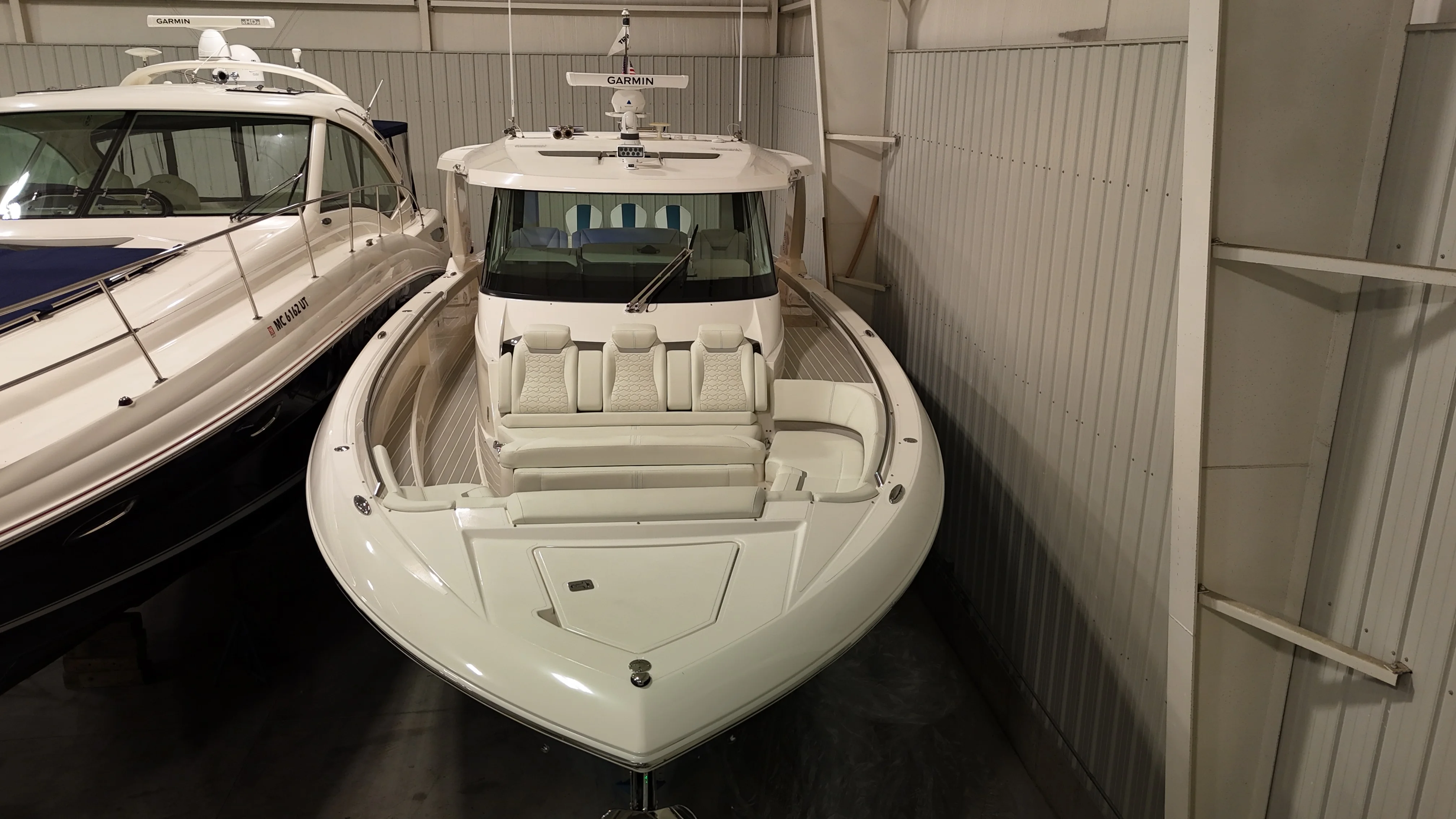 2024 Tiara Yachts 48 LS Image Thumbnail #1