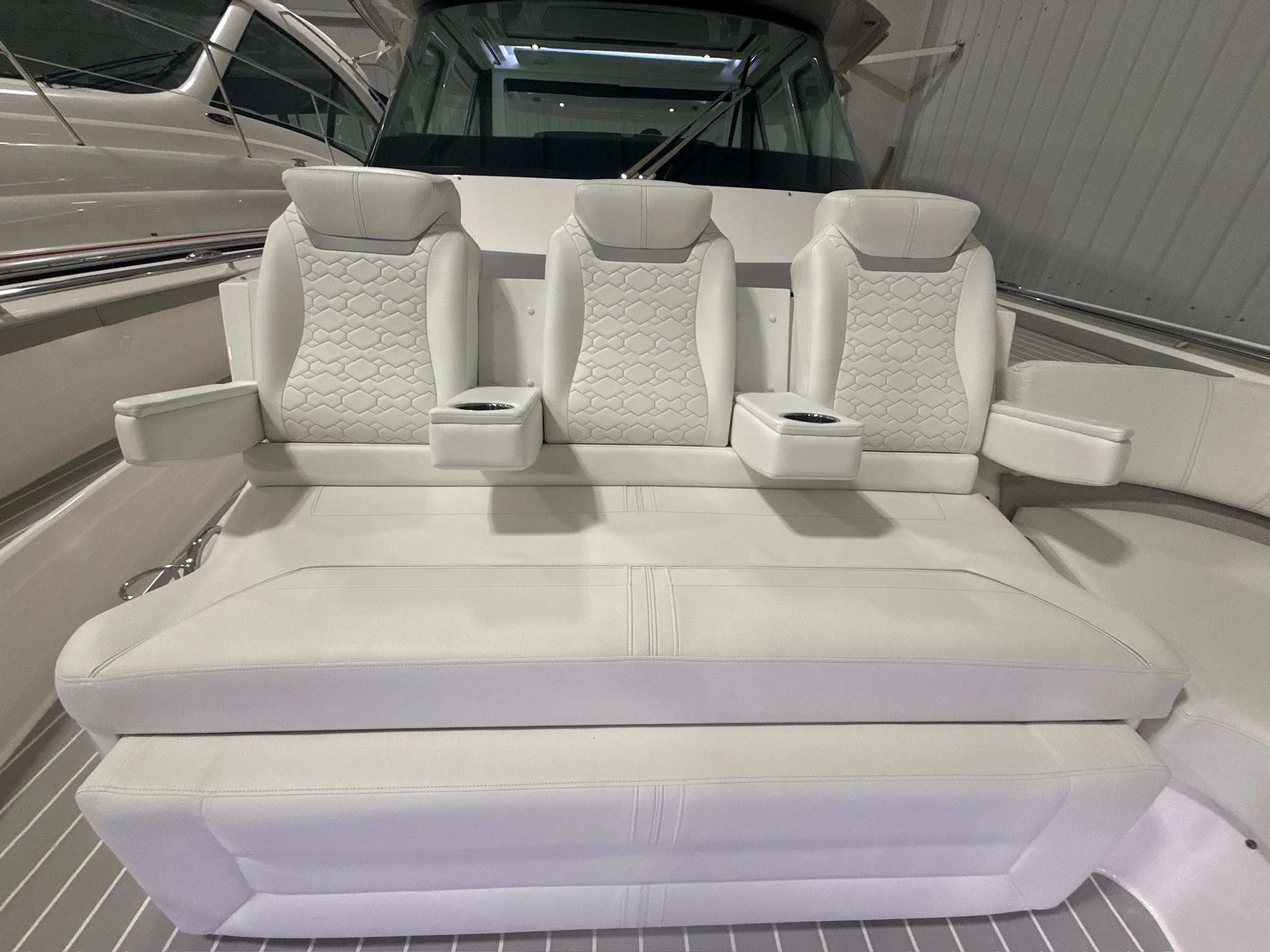 2024 Tiara Yachts 48 LS Image Thumbnail #34