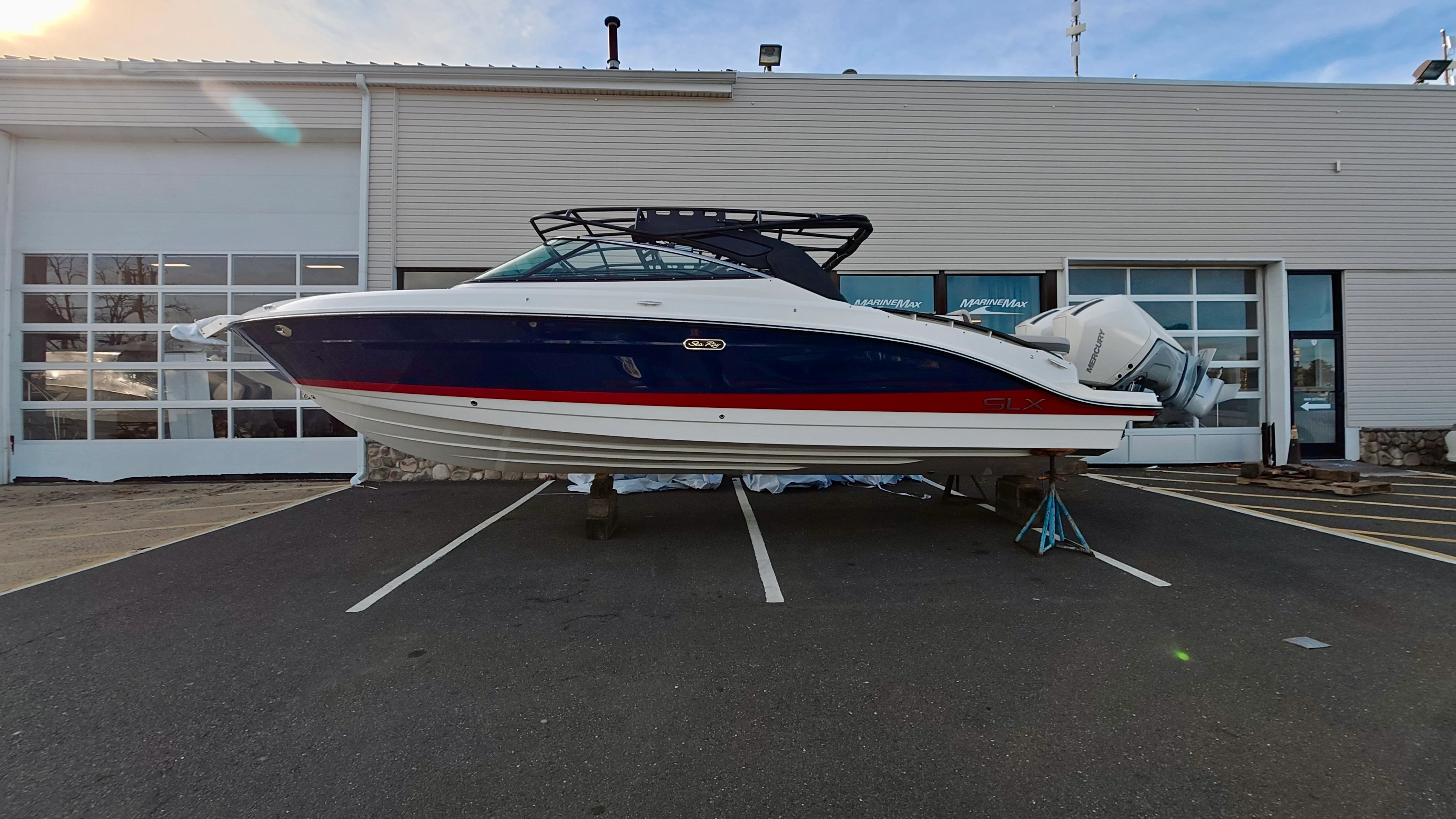 2026 Sea Ray SLX 280 Outboard Image Thumbnail #1