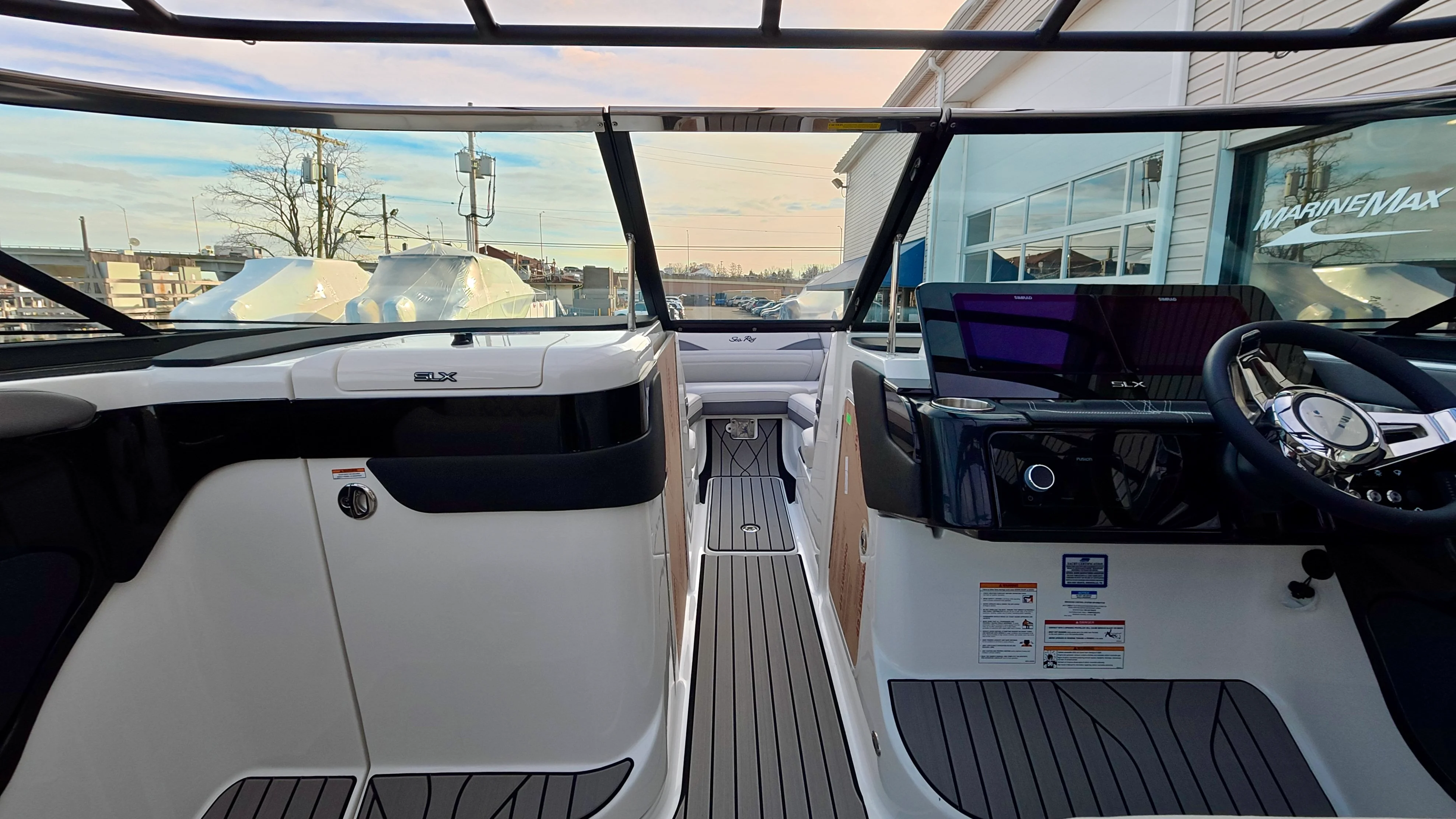 2026 Sea Ray SLX 280 Outboard Image Thumbnail #20