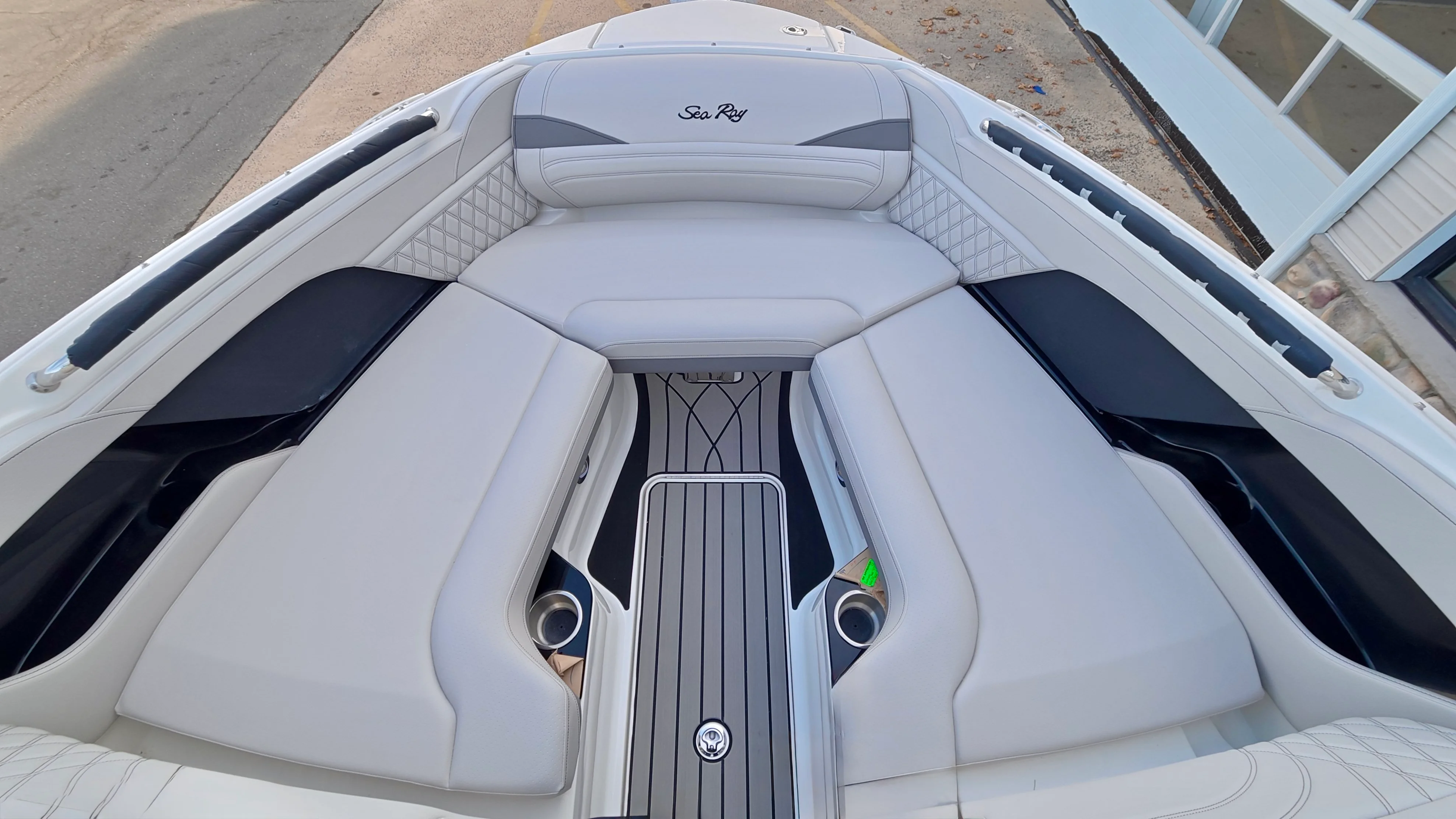 2026 Sea Ray SLX 280 Outboard Image Thumbnail #24