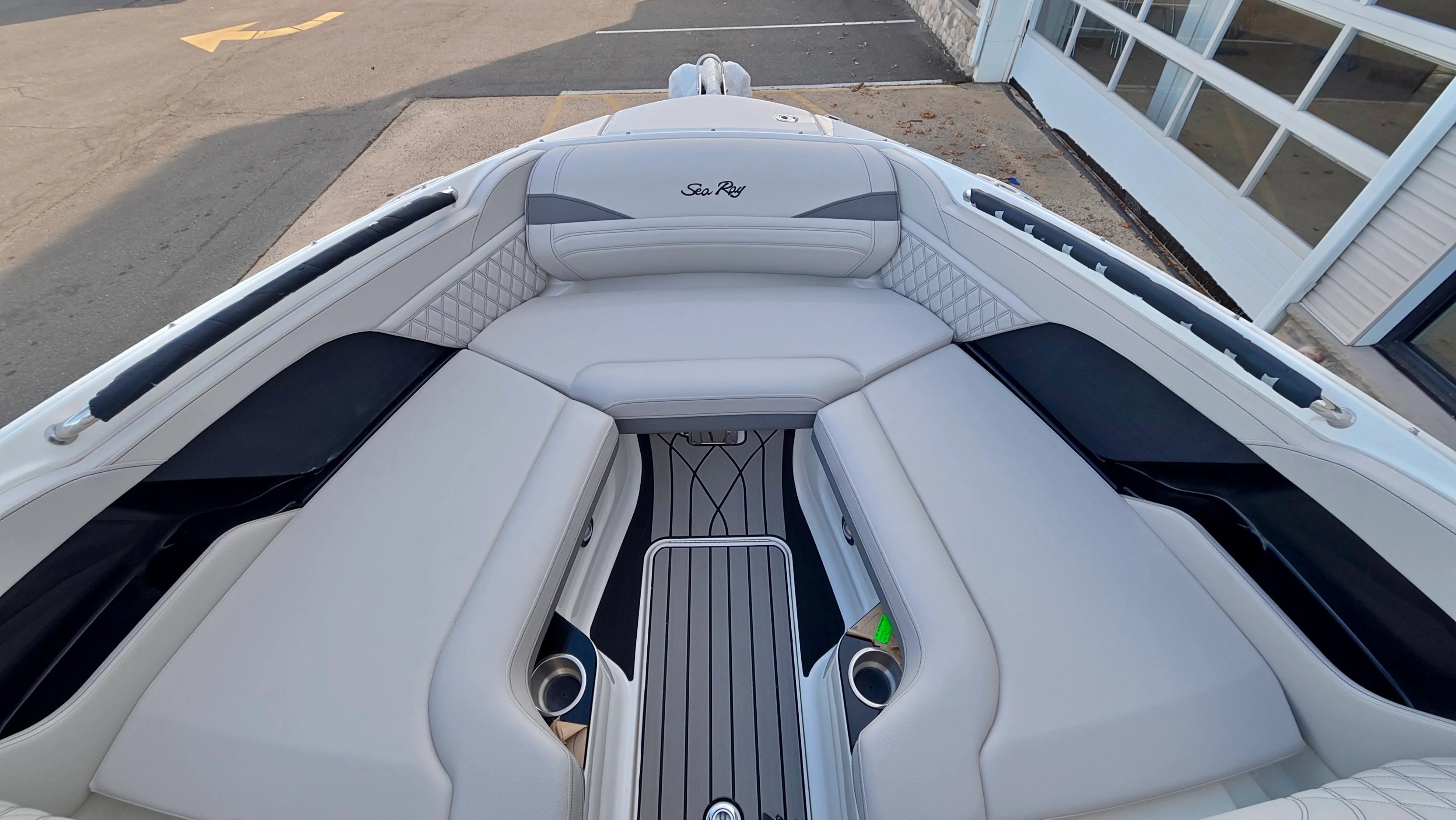 2026 Sea Ray SLX 280 Outboard Image Thumbnail #23