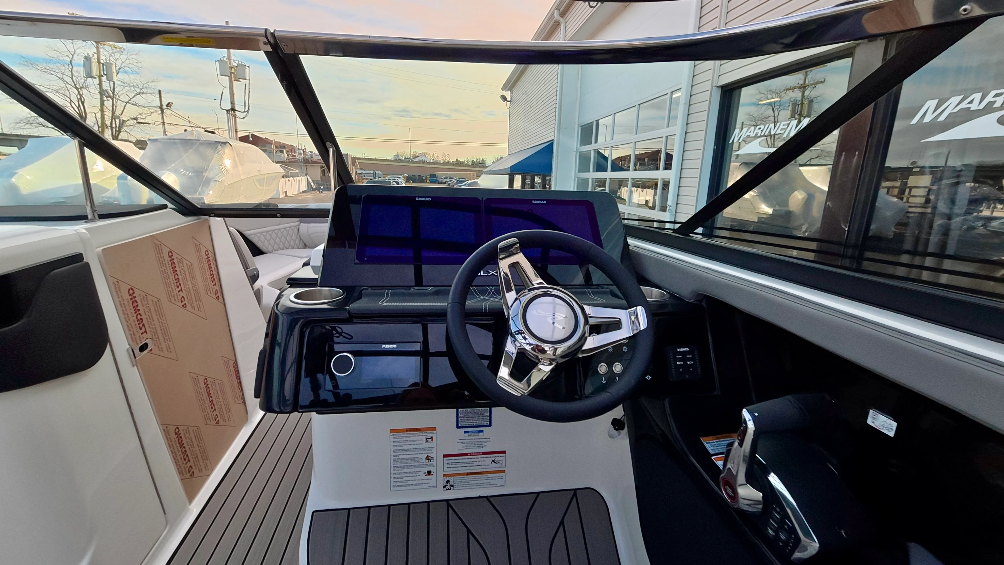 2026 Sea Ray SLX 280 Outboard Image Thumbnail #18