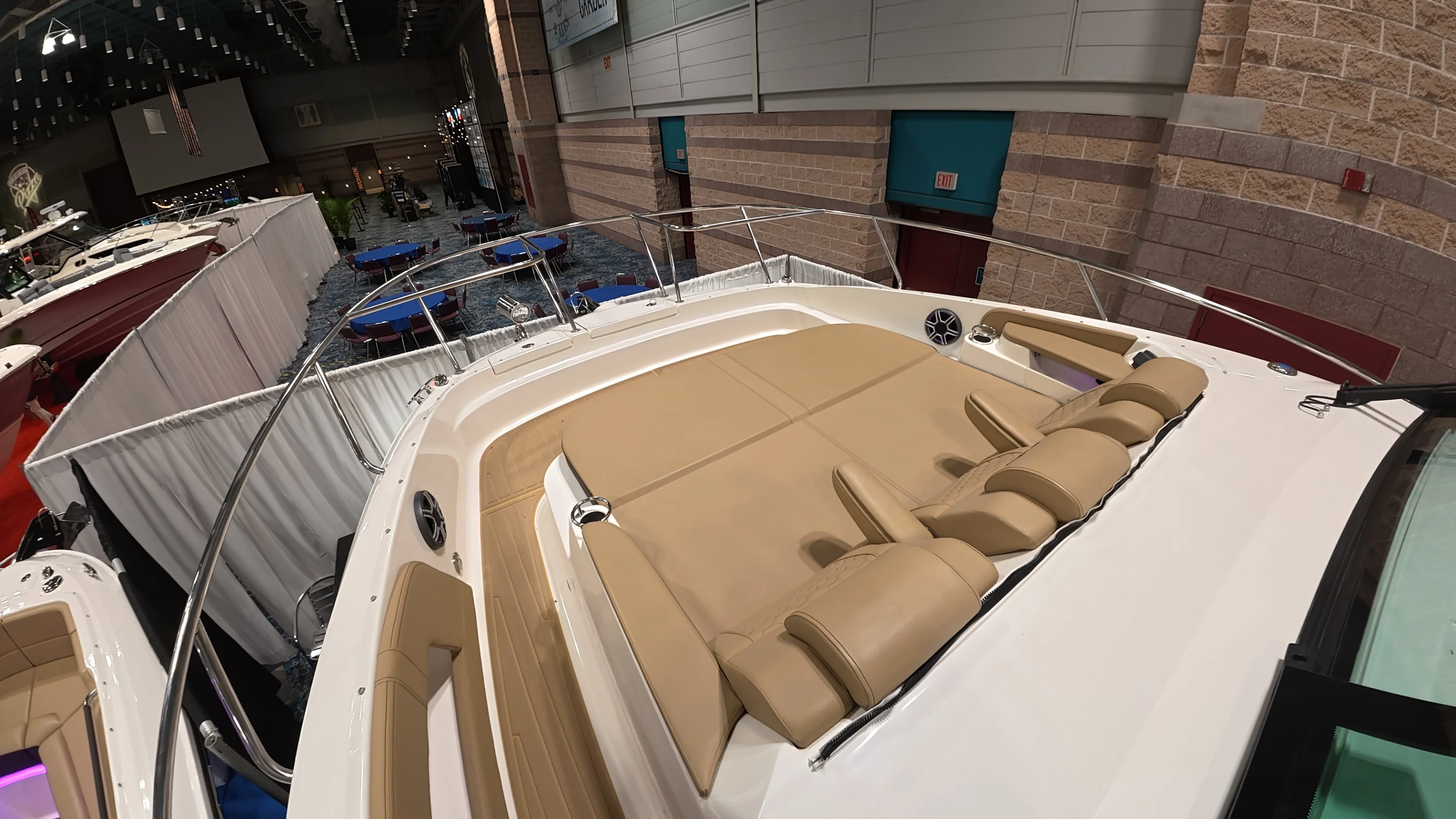 2026 Sea Ray Sundancer 320 Outboard Image Thumbnail #34