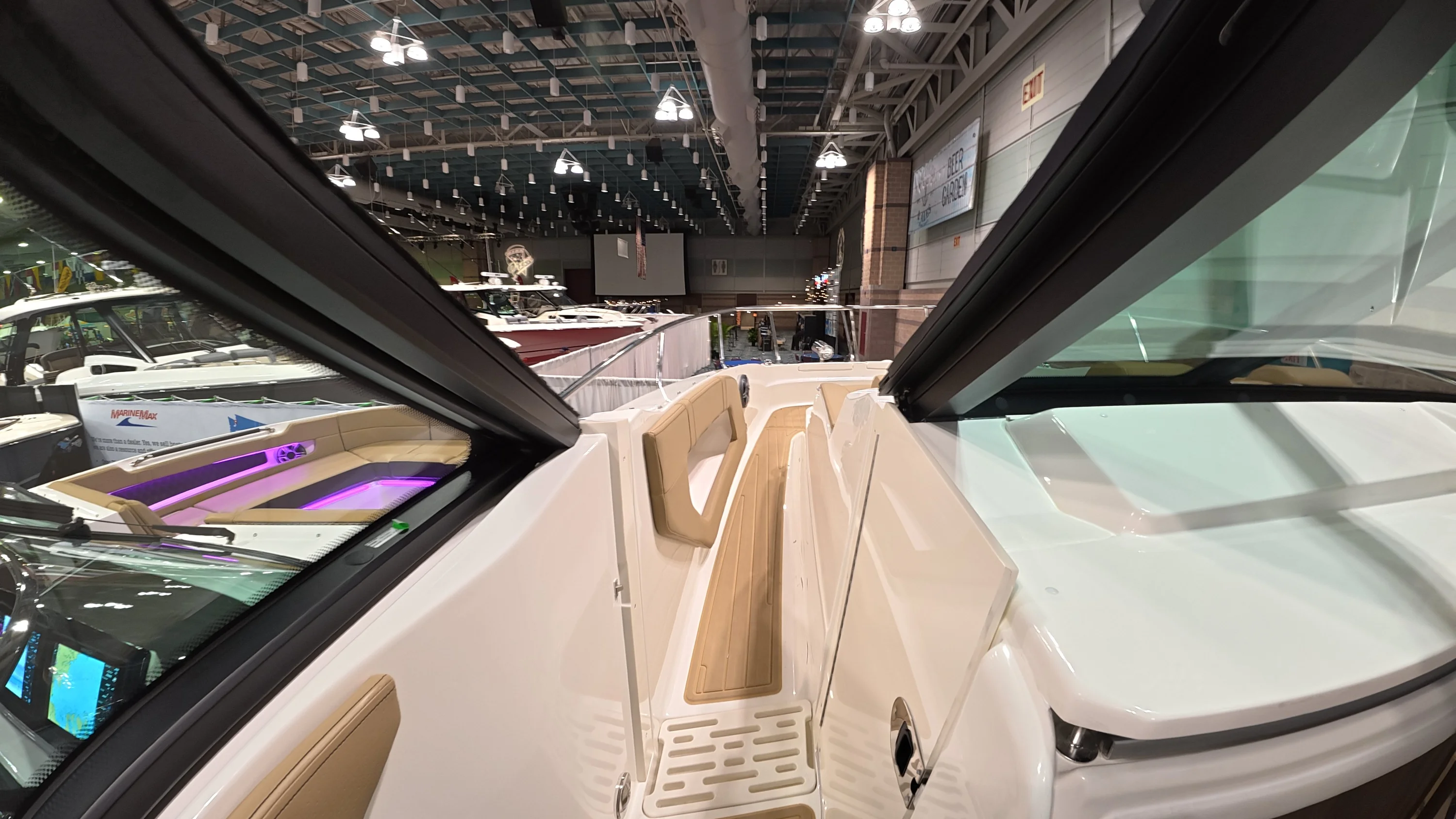 2026 Sea Ray Sundancer 320 Outboard Image Thumbnail #33