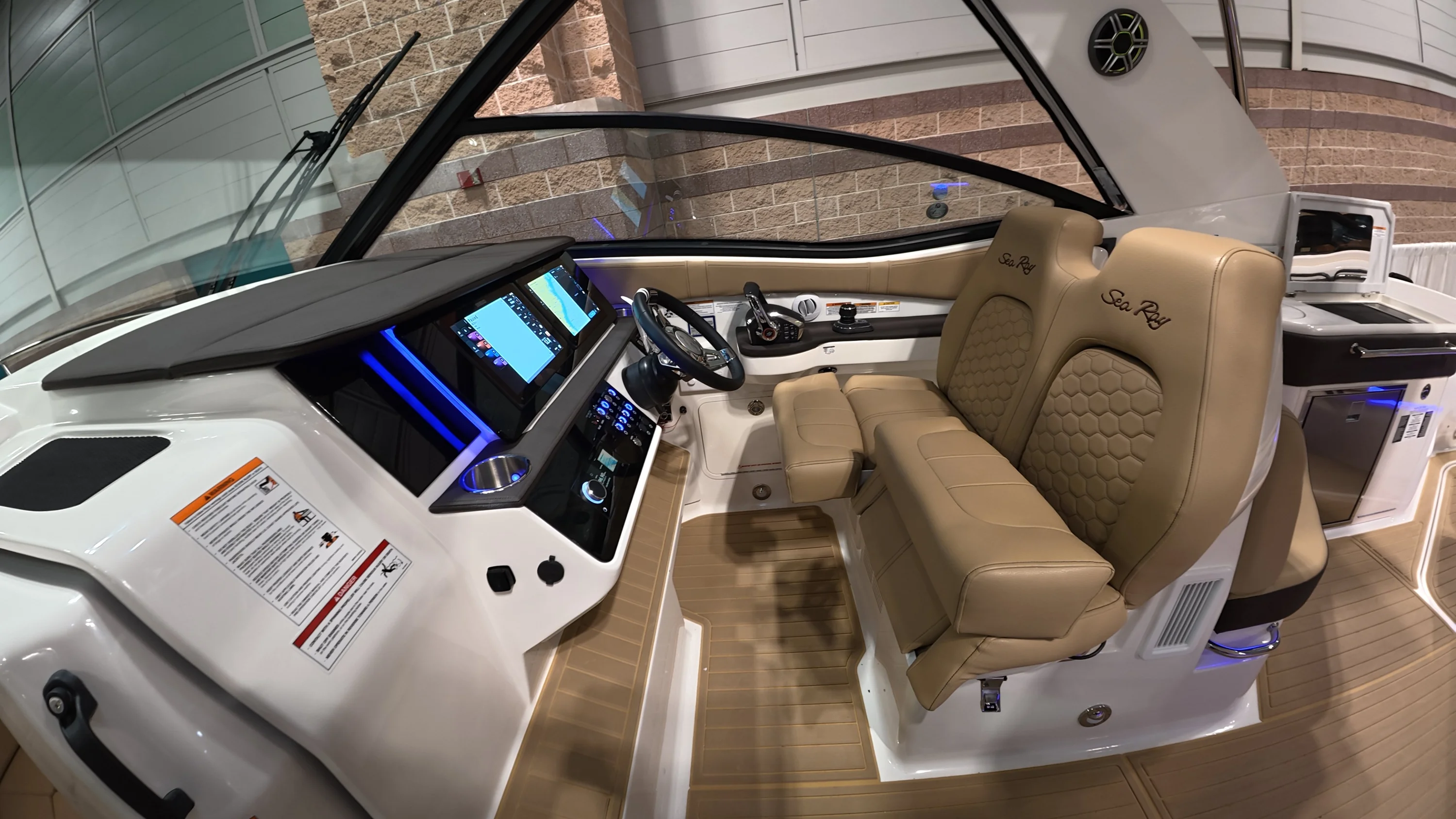 2026 Sea Ray Sundancer 320 Outboard Image Thumbnail #18