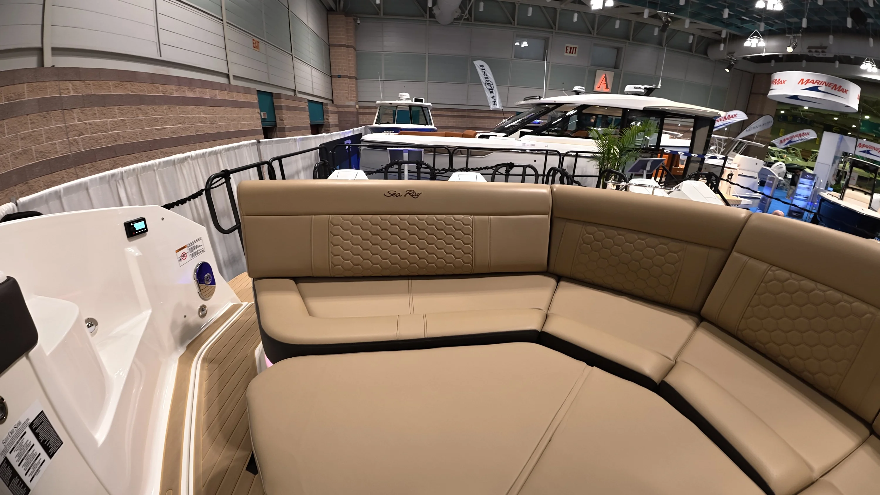 2026 Sea Ray Sundancer 320 Outboard Image Thumbnail #7