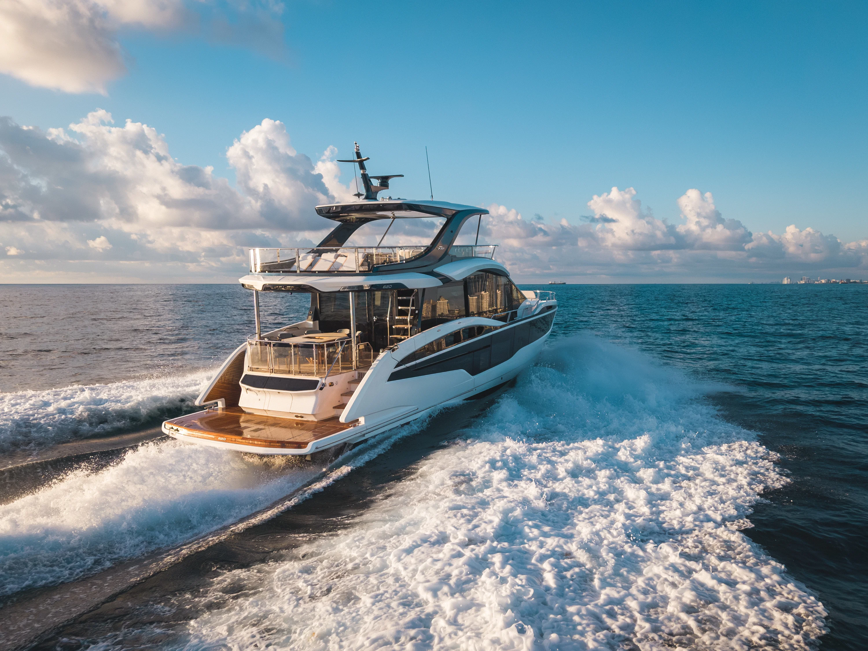 2026 Galeon 620 FLY Image Thumbnail #2