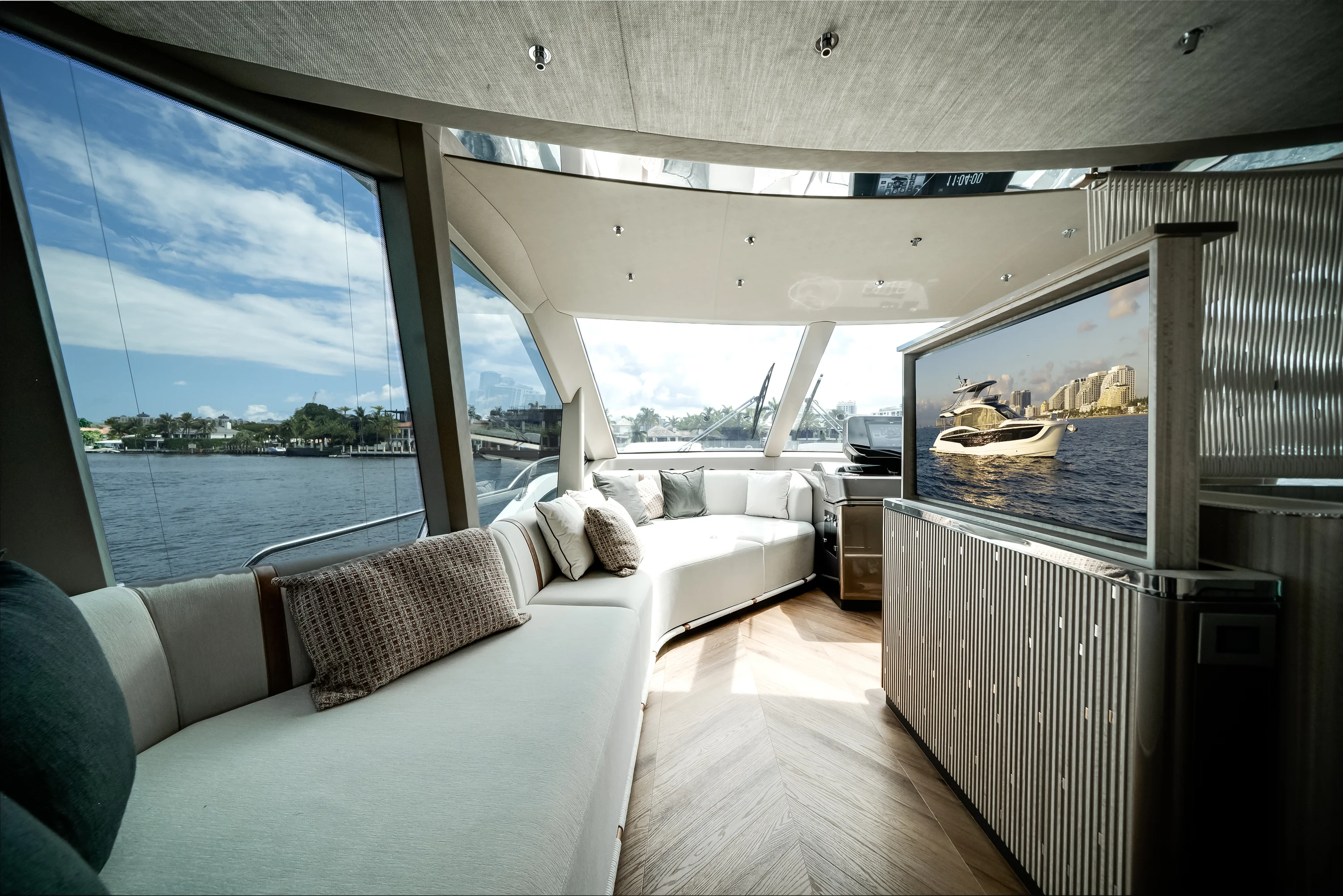 2026 Galeon 620 FLY Image Thumbnail #17