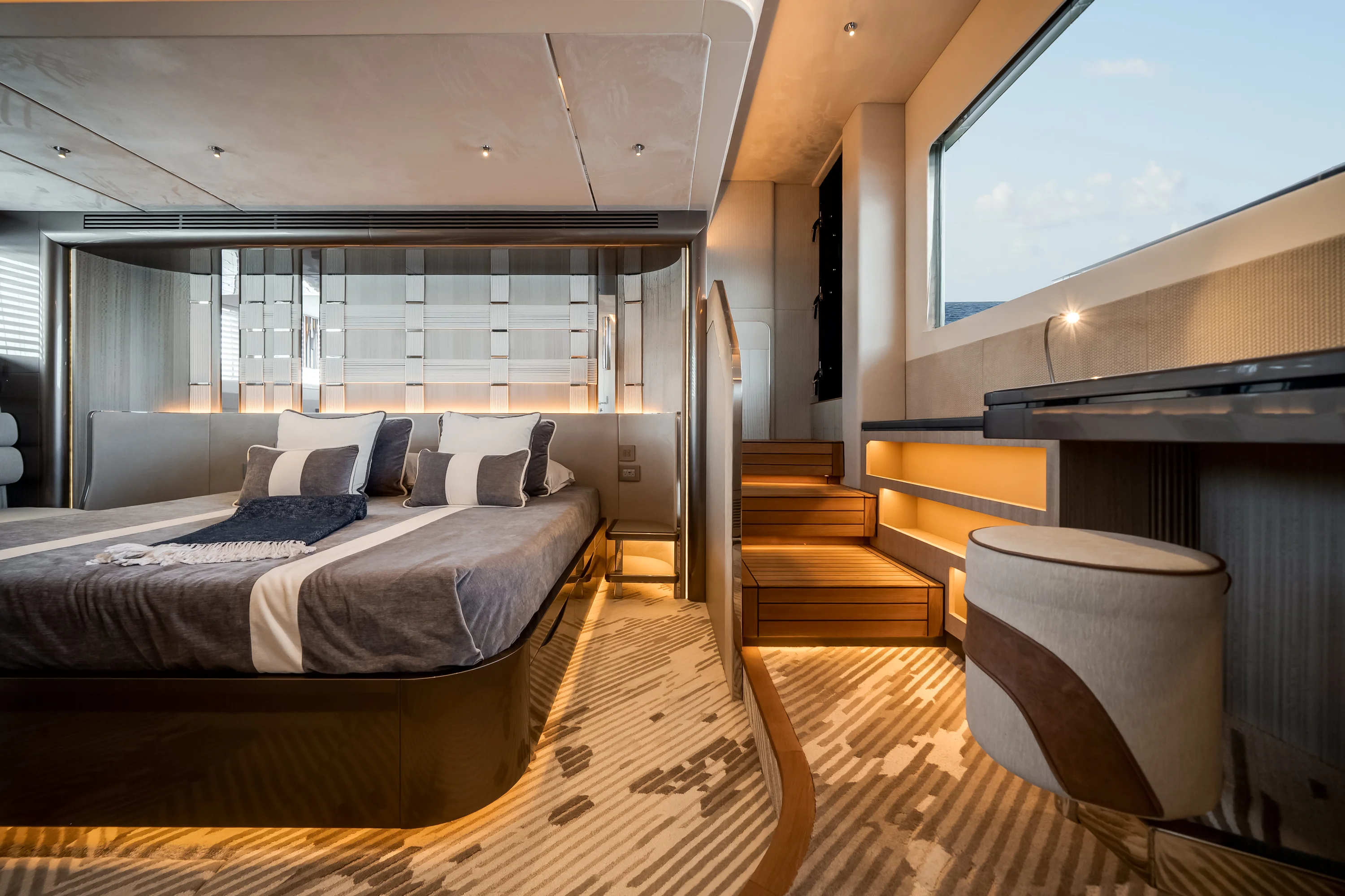2026 Galeon 620 FLY Image Thumbnail #40