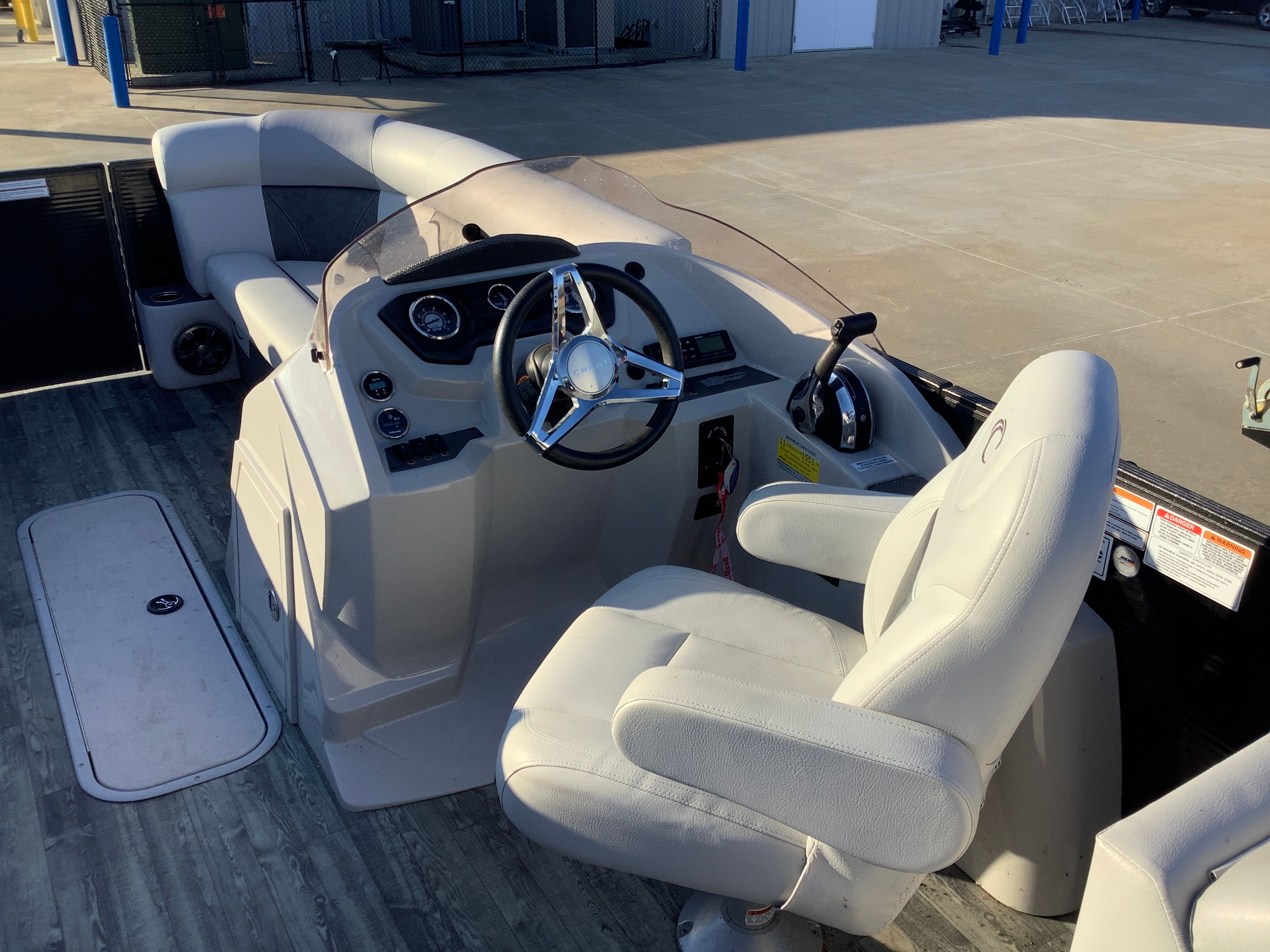 2019 Crest II 220 Image Thumbnail #12