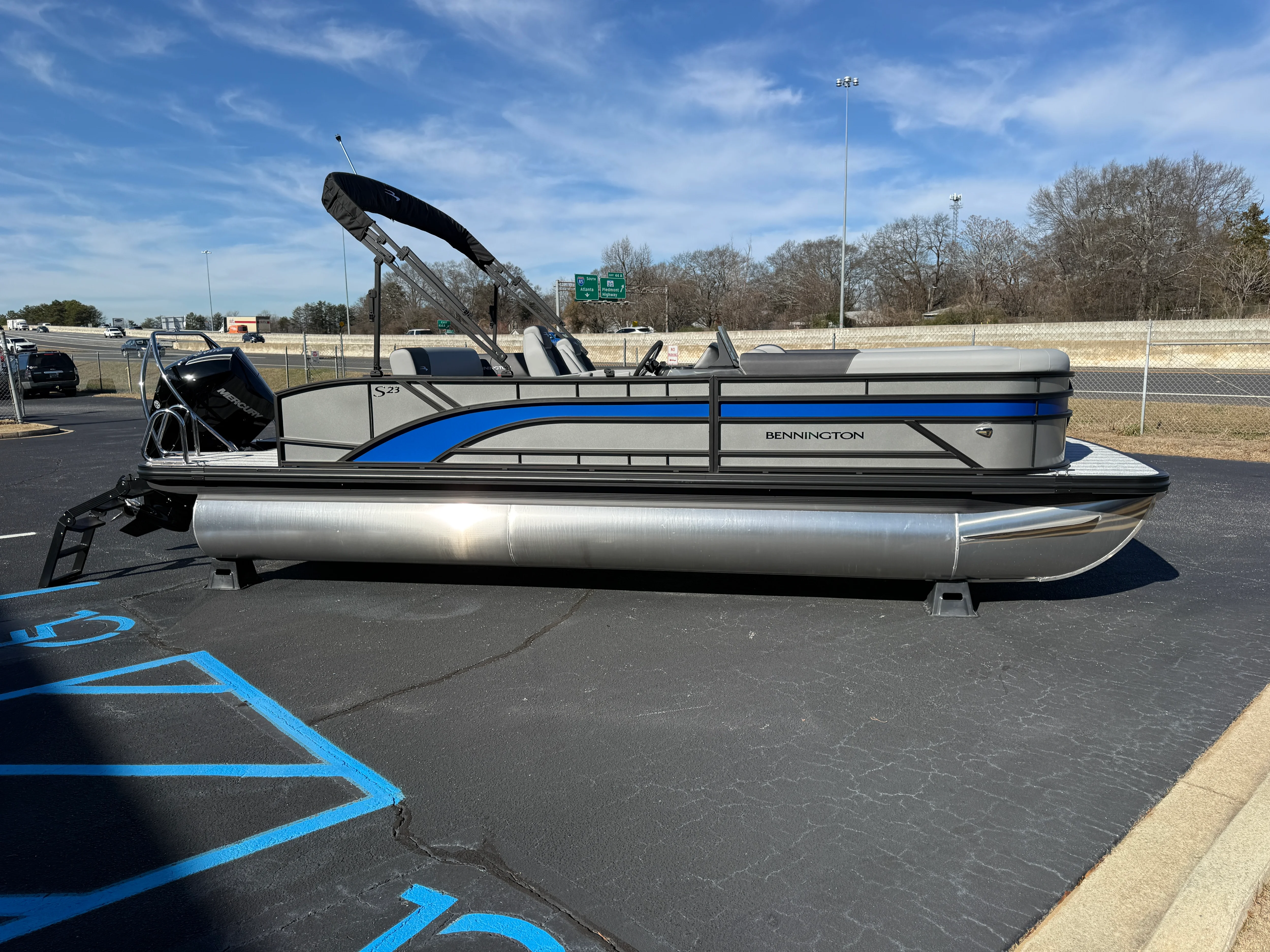 2026 Bennington 23SSB Image Thumbnail #4