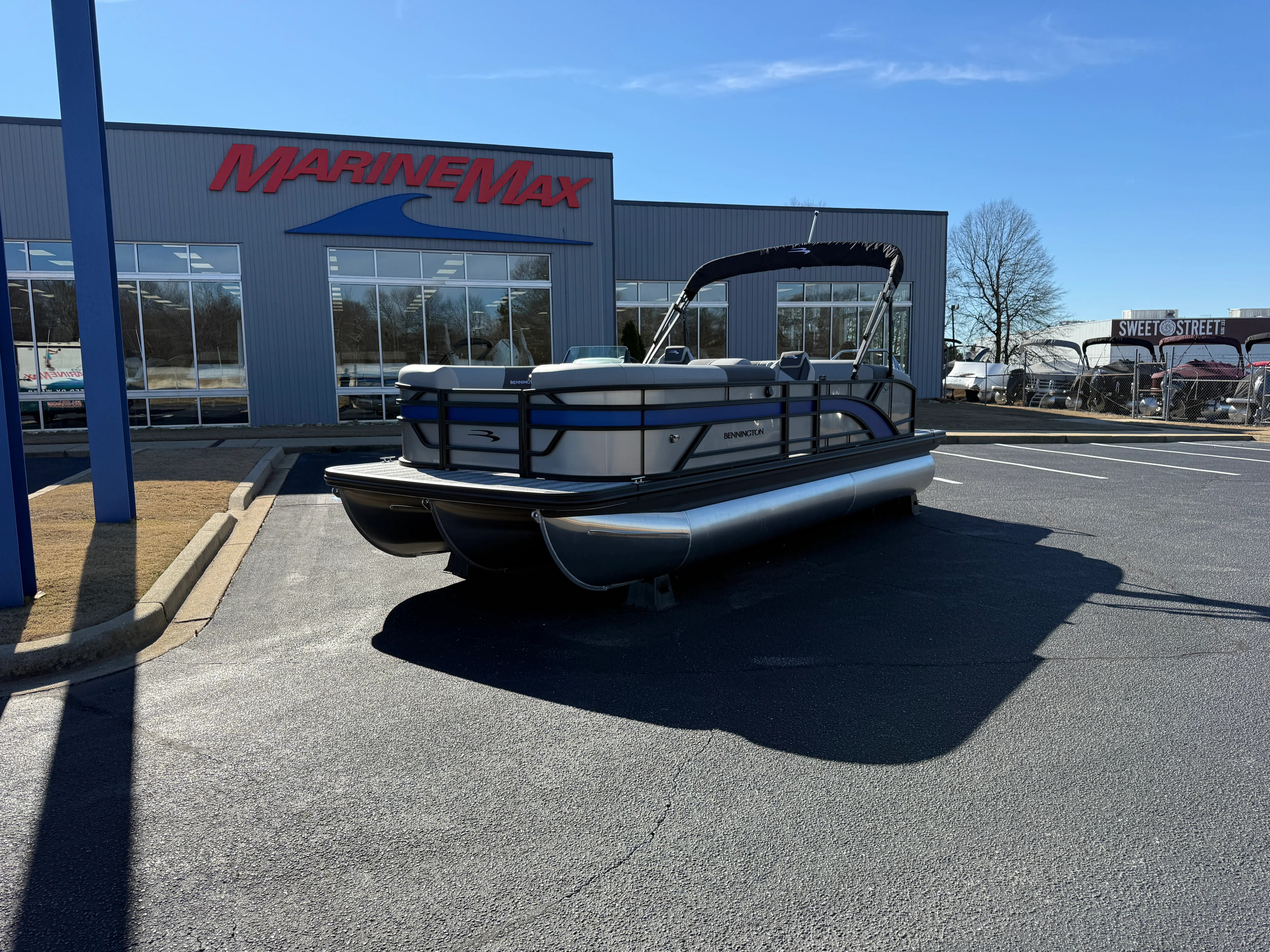 2026 Bennington 23SSB Image Thumbnail #1