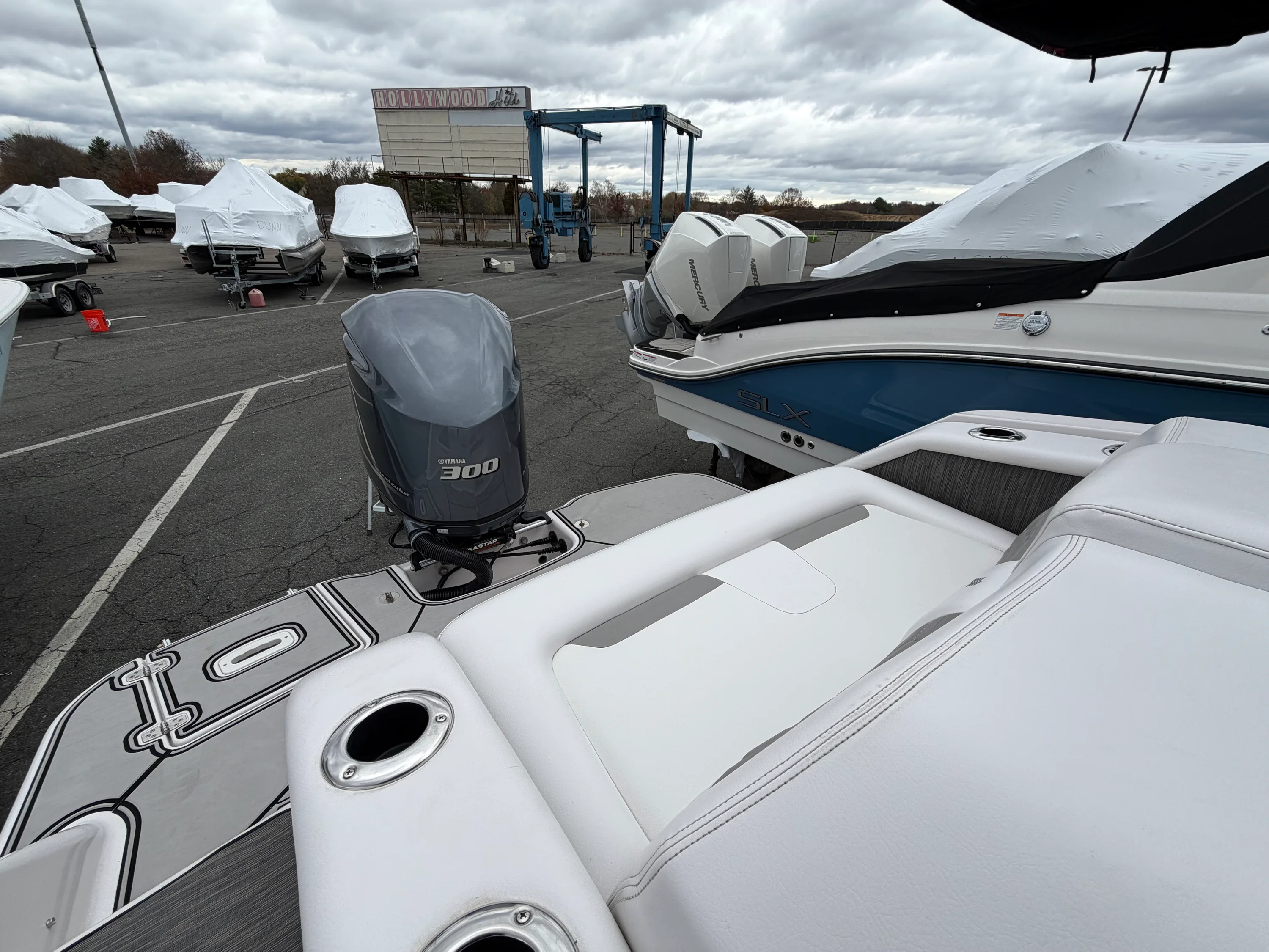 2019 Four Winns HD270-OB Image Thumbnail #9