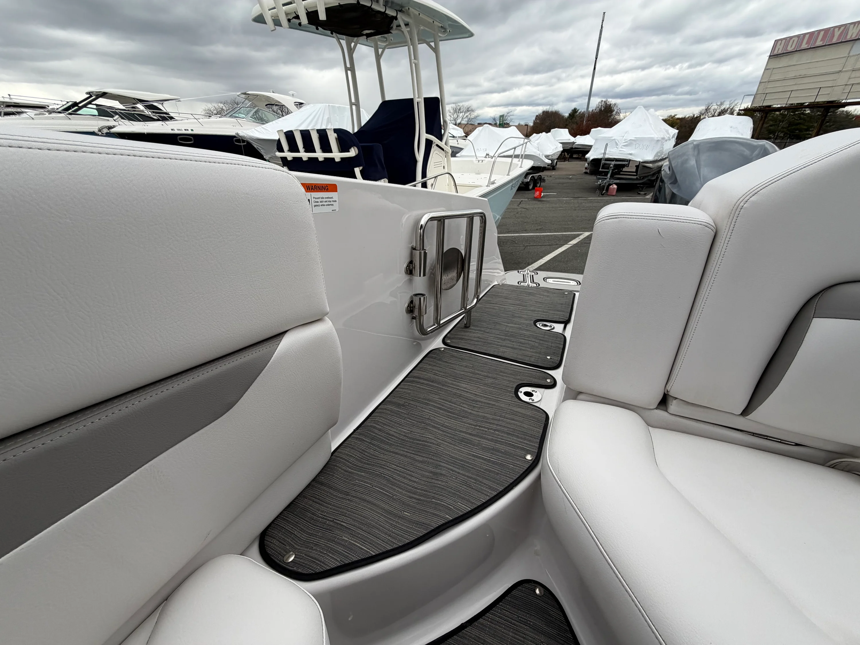 2019 Four Winns HD270-OB Image Thumbnail #7