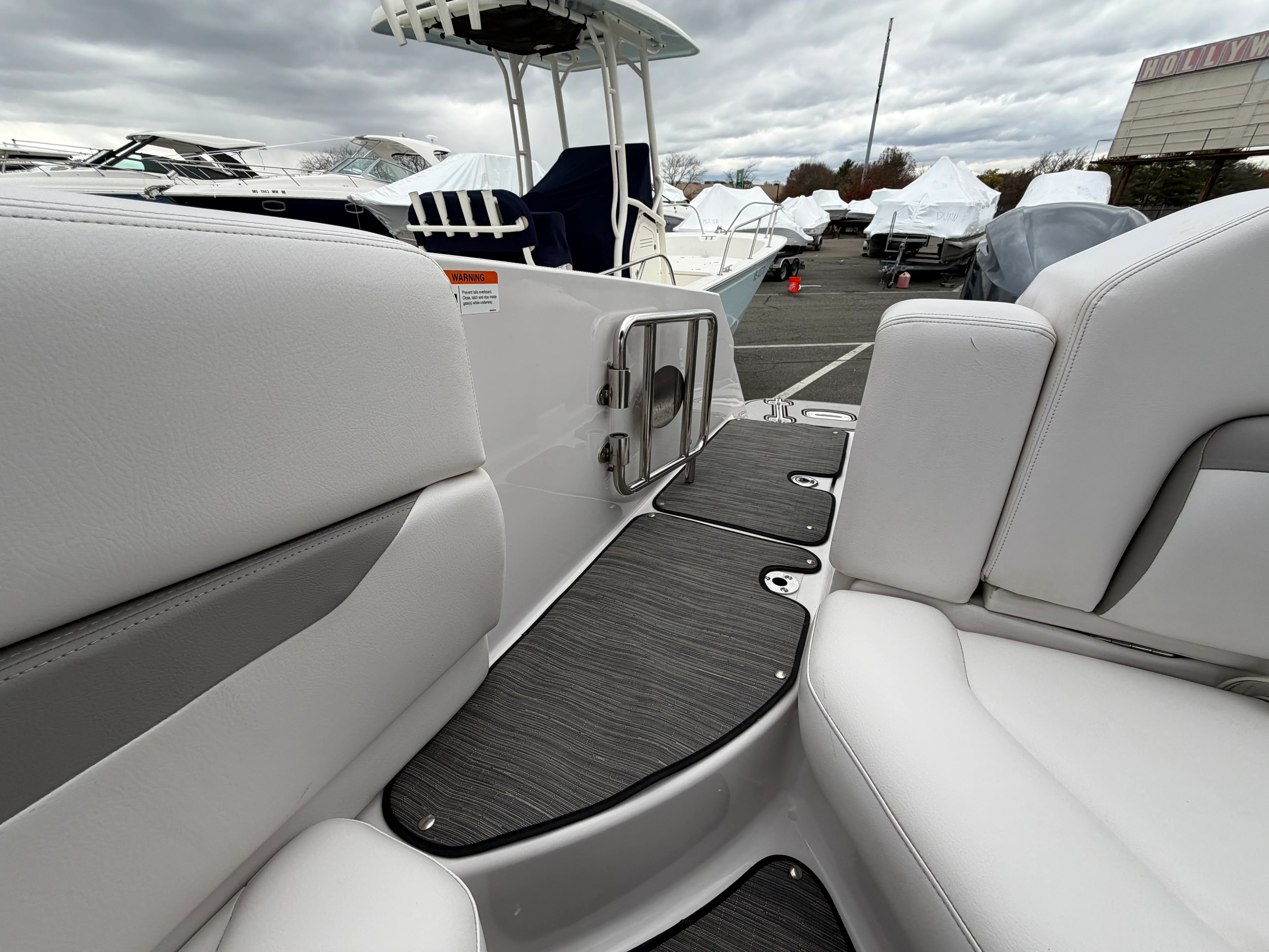 2019 Four Winns HD270-OB Image Thumbnail #7