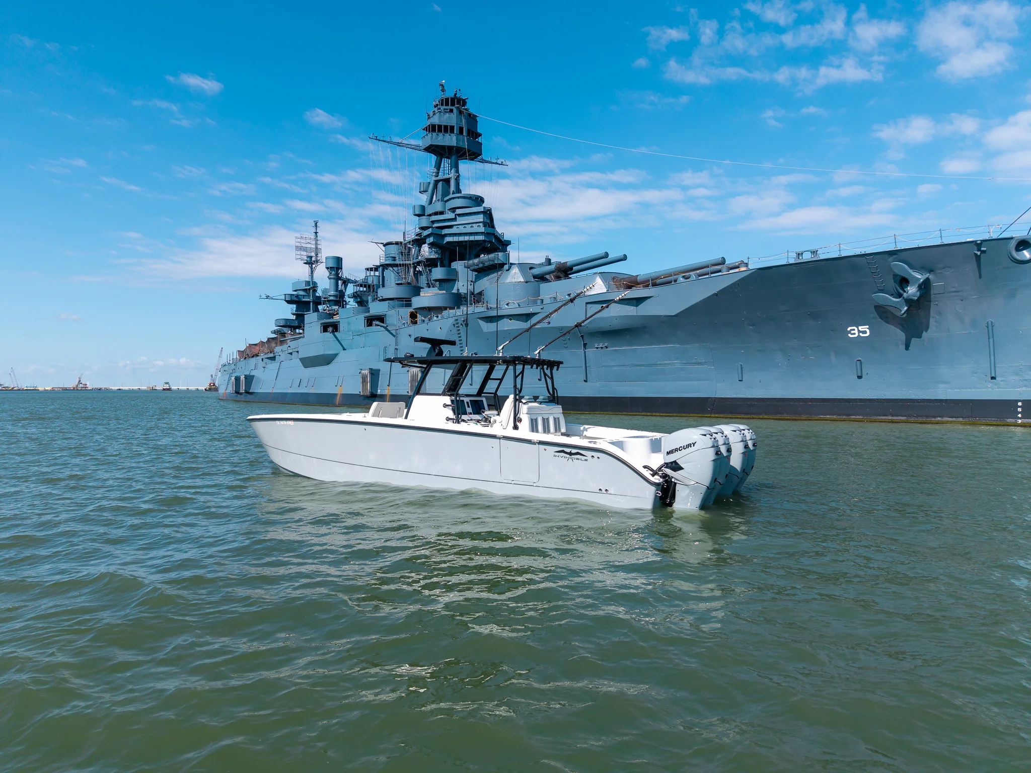 2022 Invincible 37 CAT Image Thumbnail #3