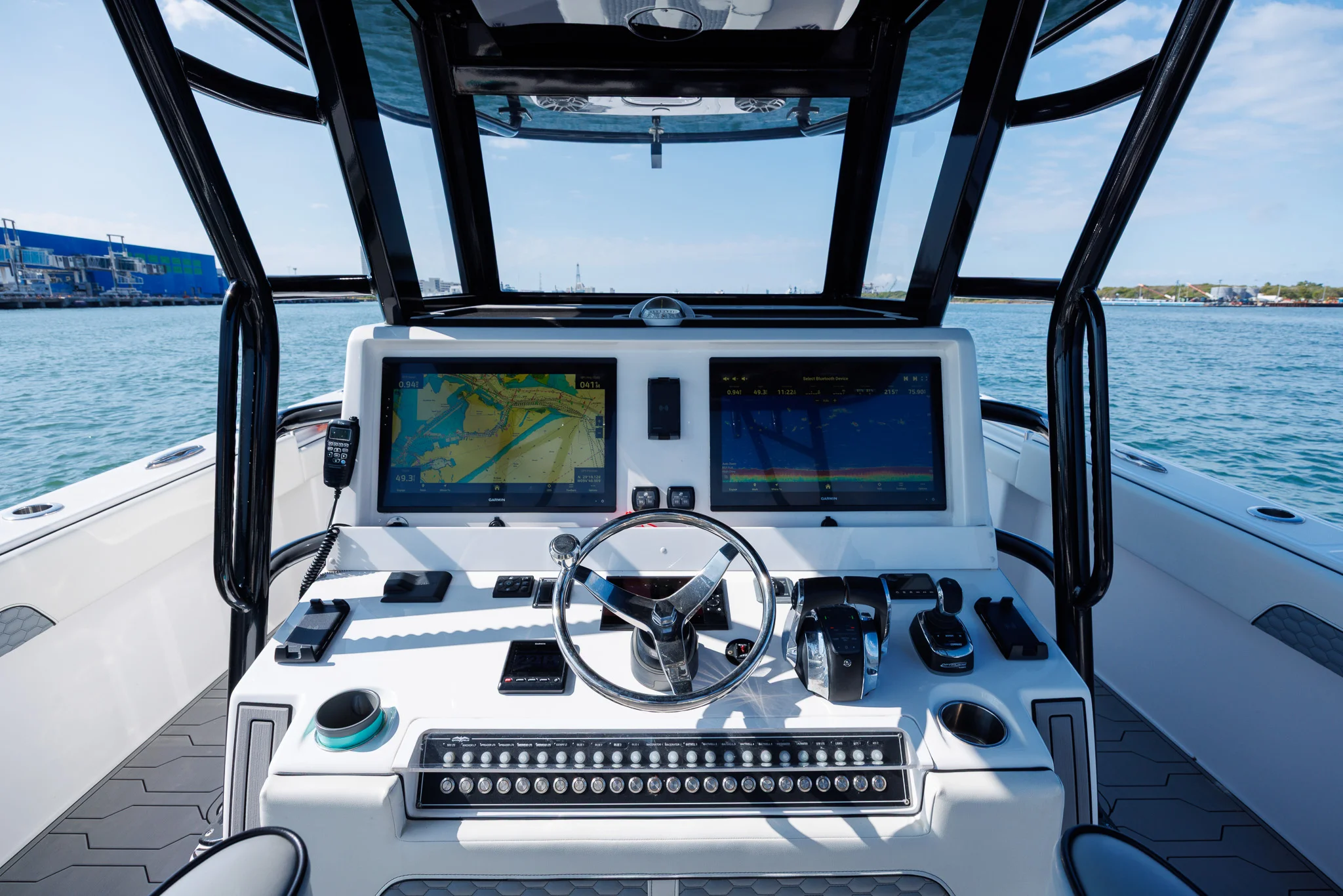 2022 Invincible 37 CAT Image Thumbnail #10