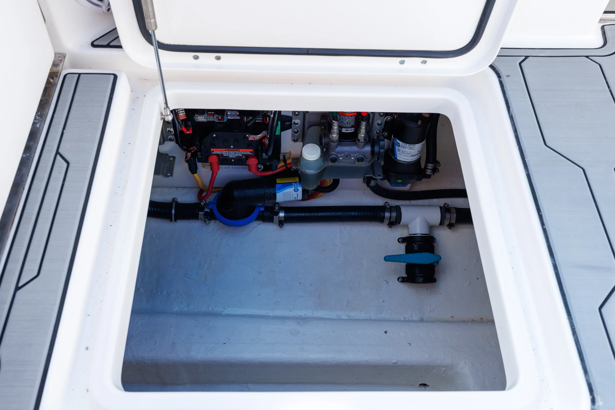 2022 Invincible 37 CAT Image Thumbnail #35