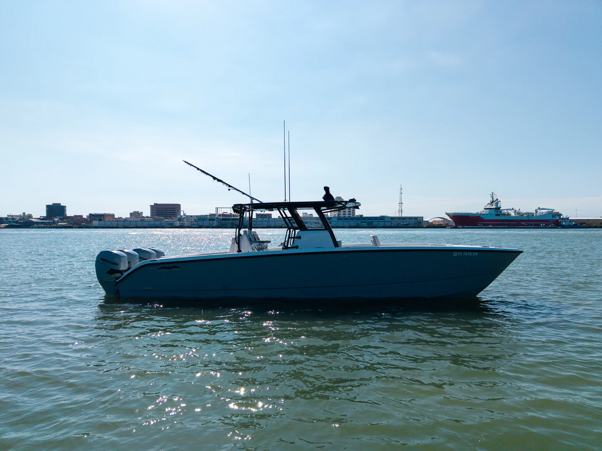 2022 Invincible 37 CAT Image Thumbnail #7