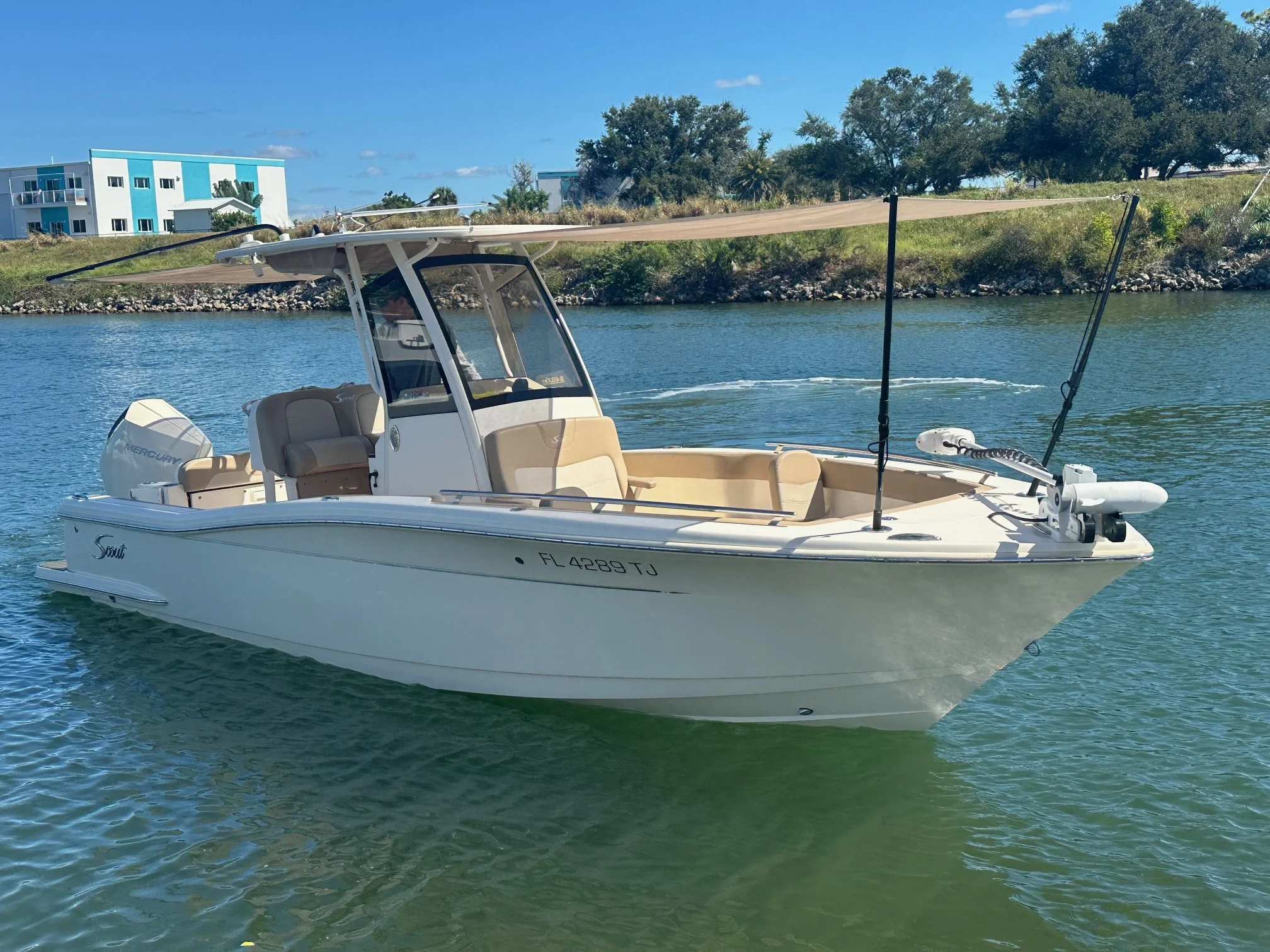 2023 Scout 240 XSF Image Thumbnail #1