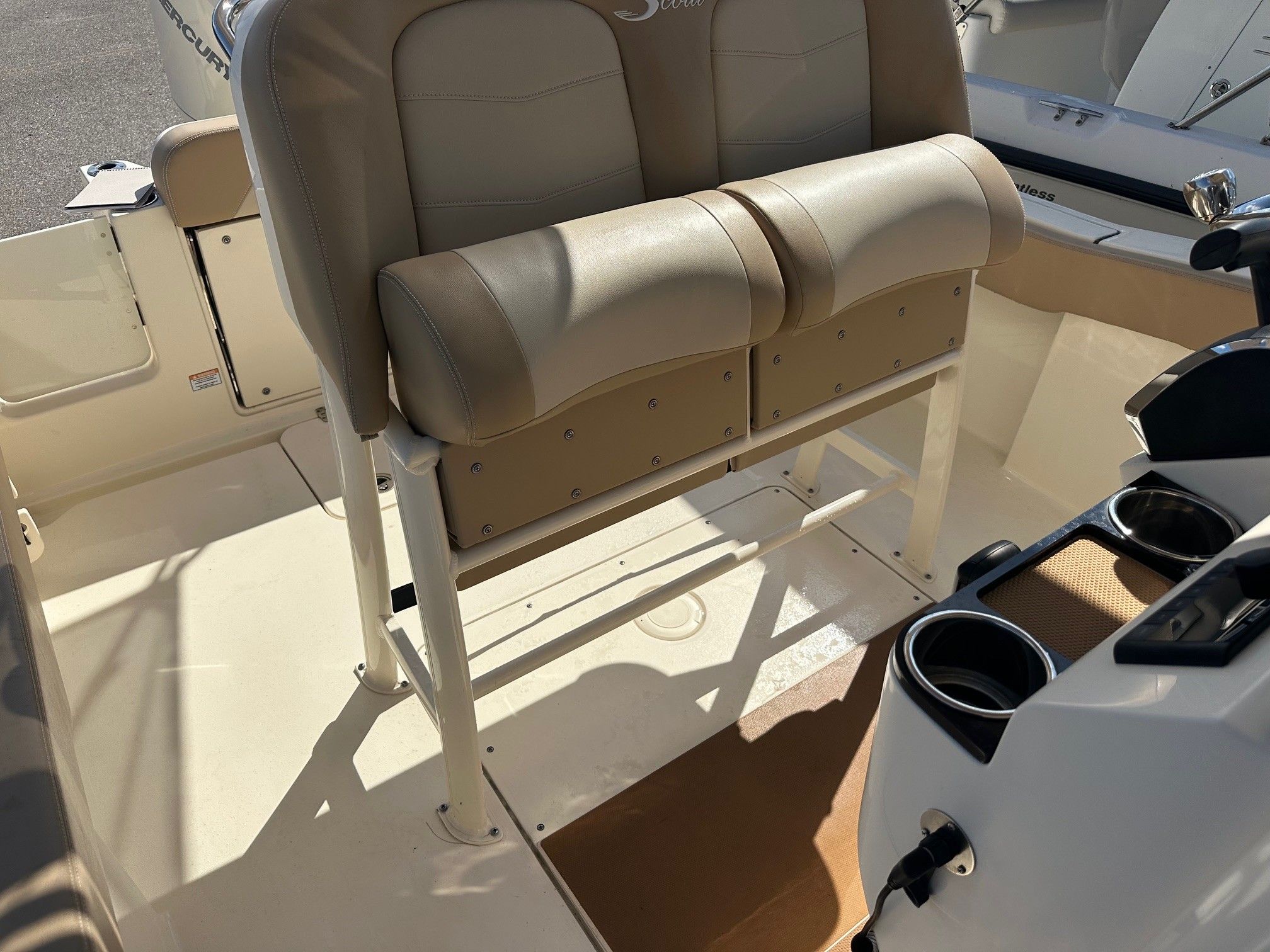 2023 Scout 240 XSF Image Thumbnail #18