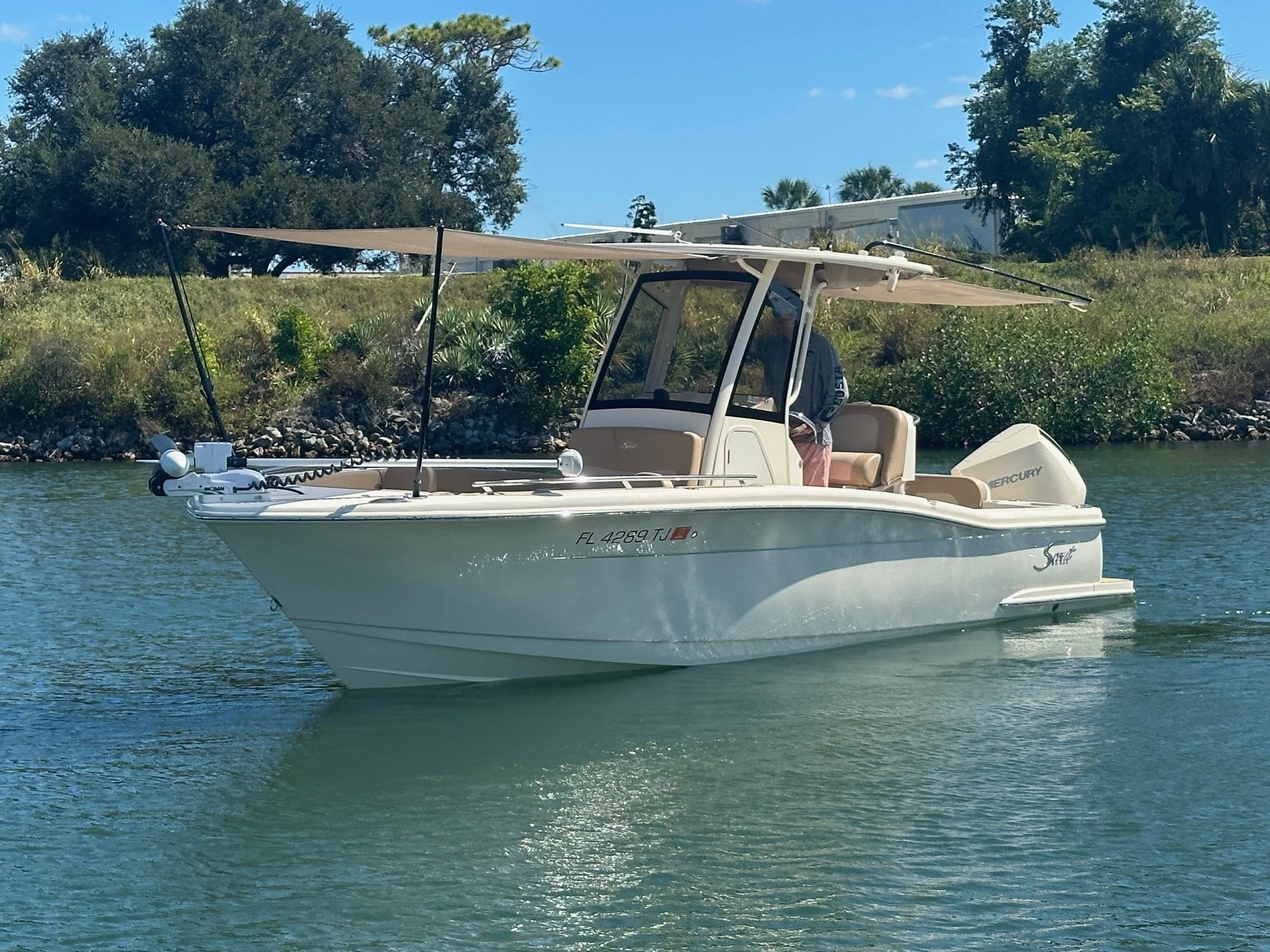 2023 Scout 240 XSF Image Thumbnail #0