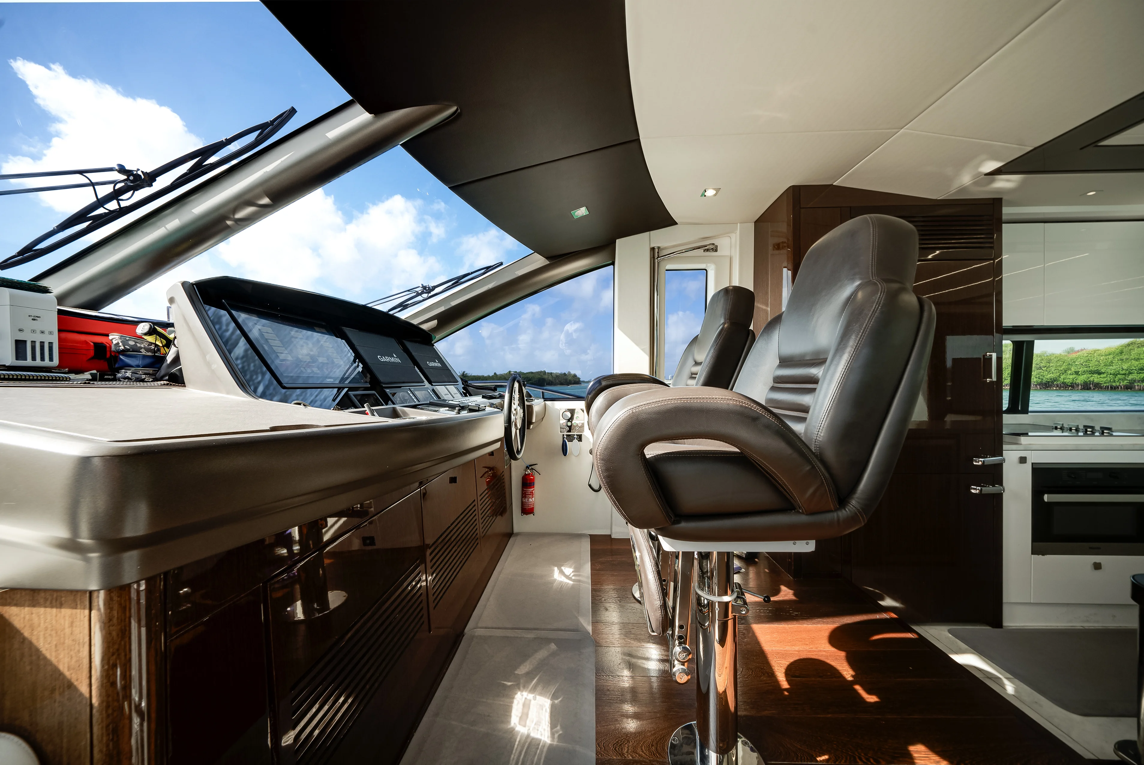 2019 Sunseeker 76 YACHT Image Thumbnail #15