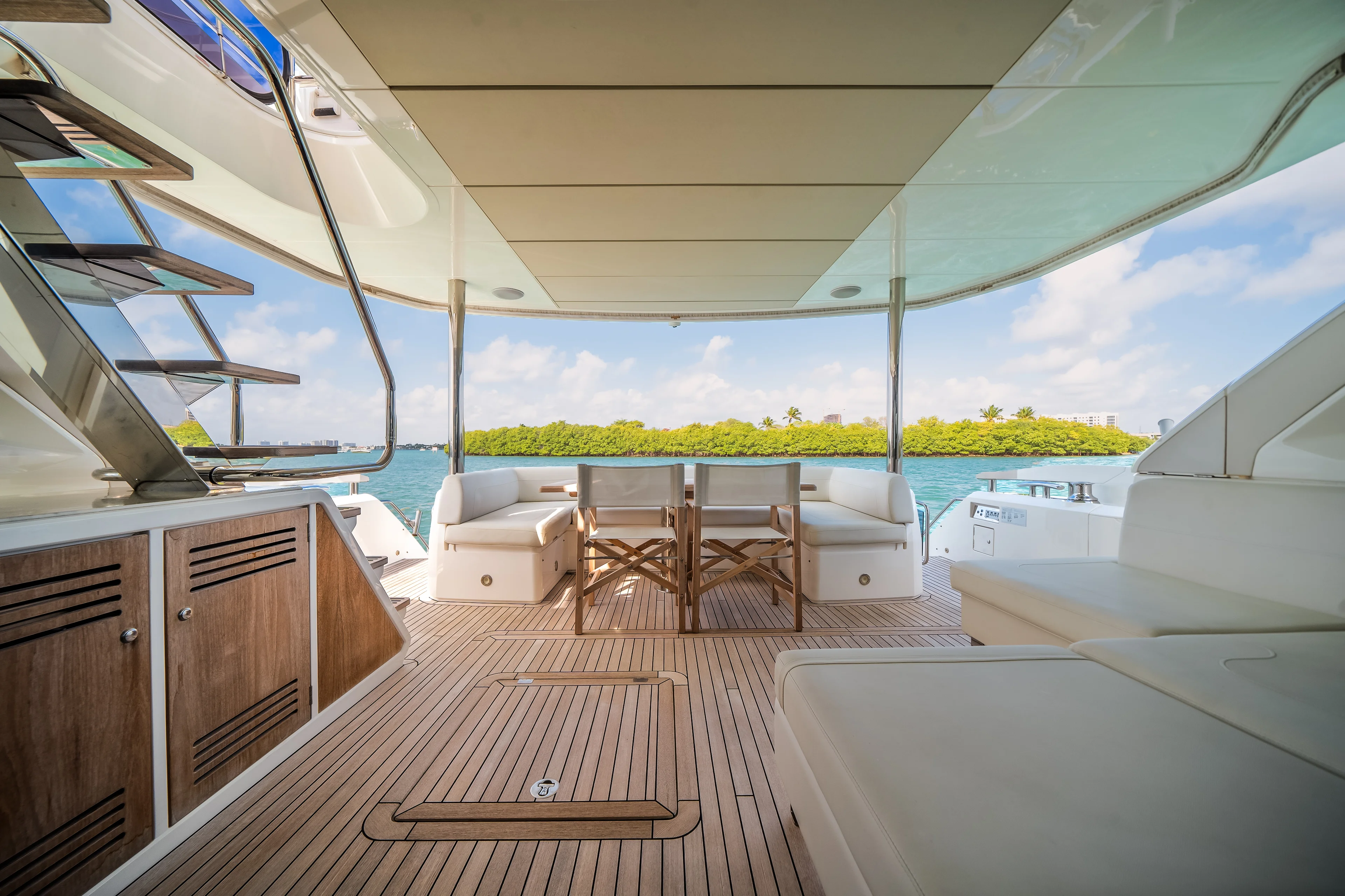 2019 Sunseeker 76 YACHT Image Thumbnail #18