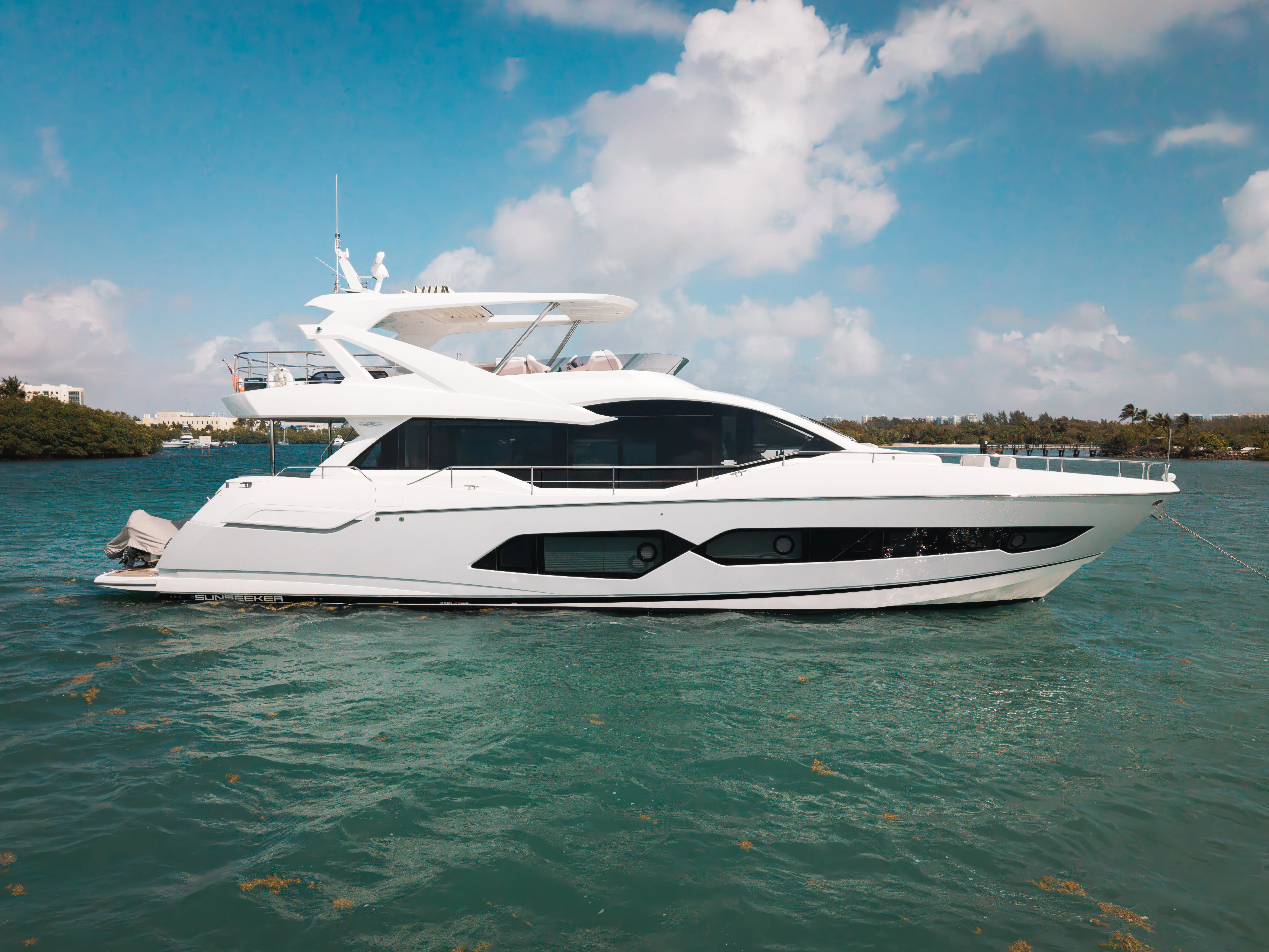 2019 Sunseeker 76 YACHT Image Thumbnail #4