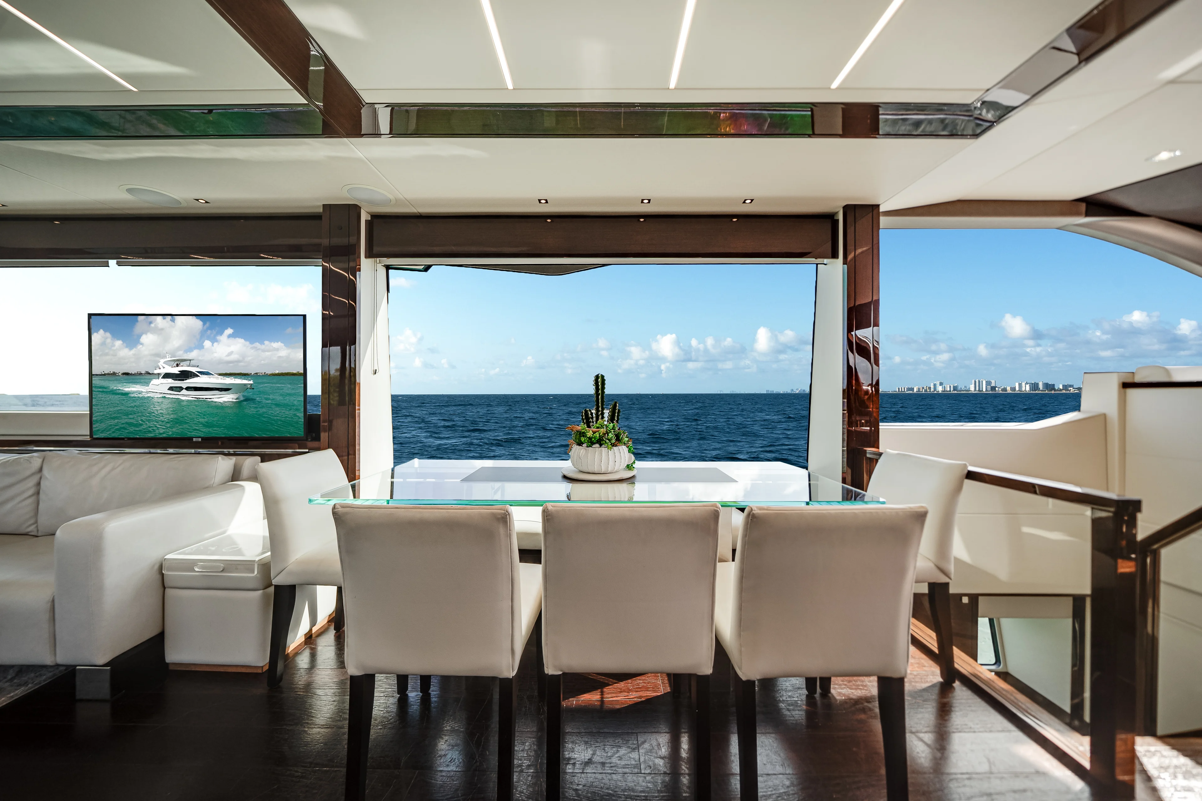 2019 Sunseeker 76 YACHT Image Thumbnail #41