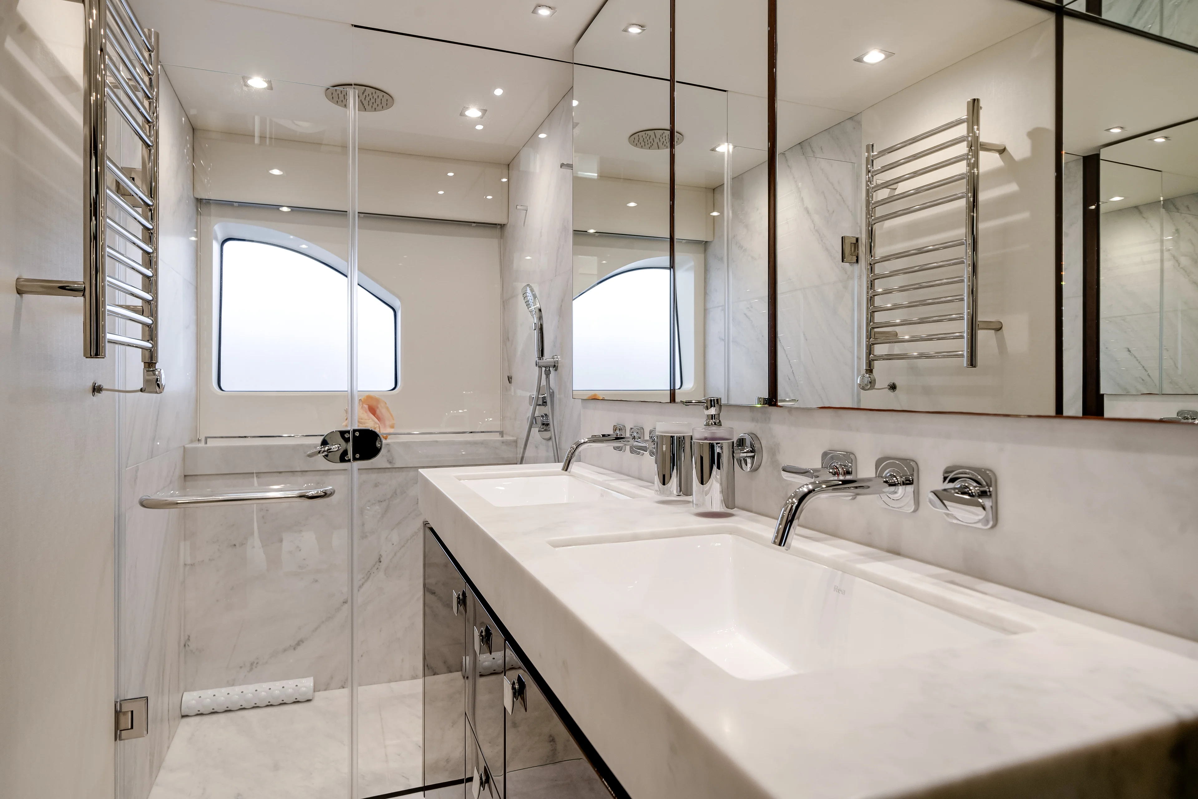 2019 Sunseeker 76 YACHT Image Thumbnail #51