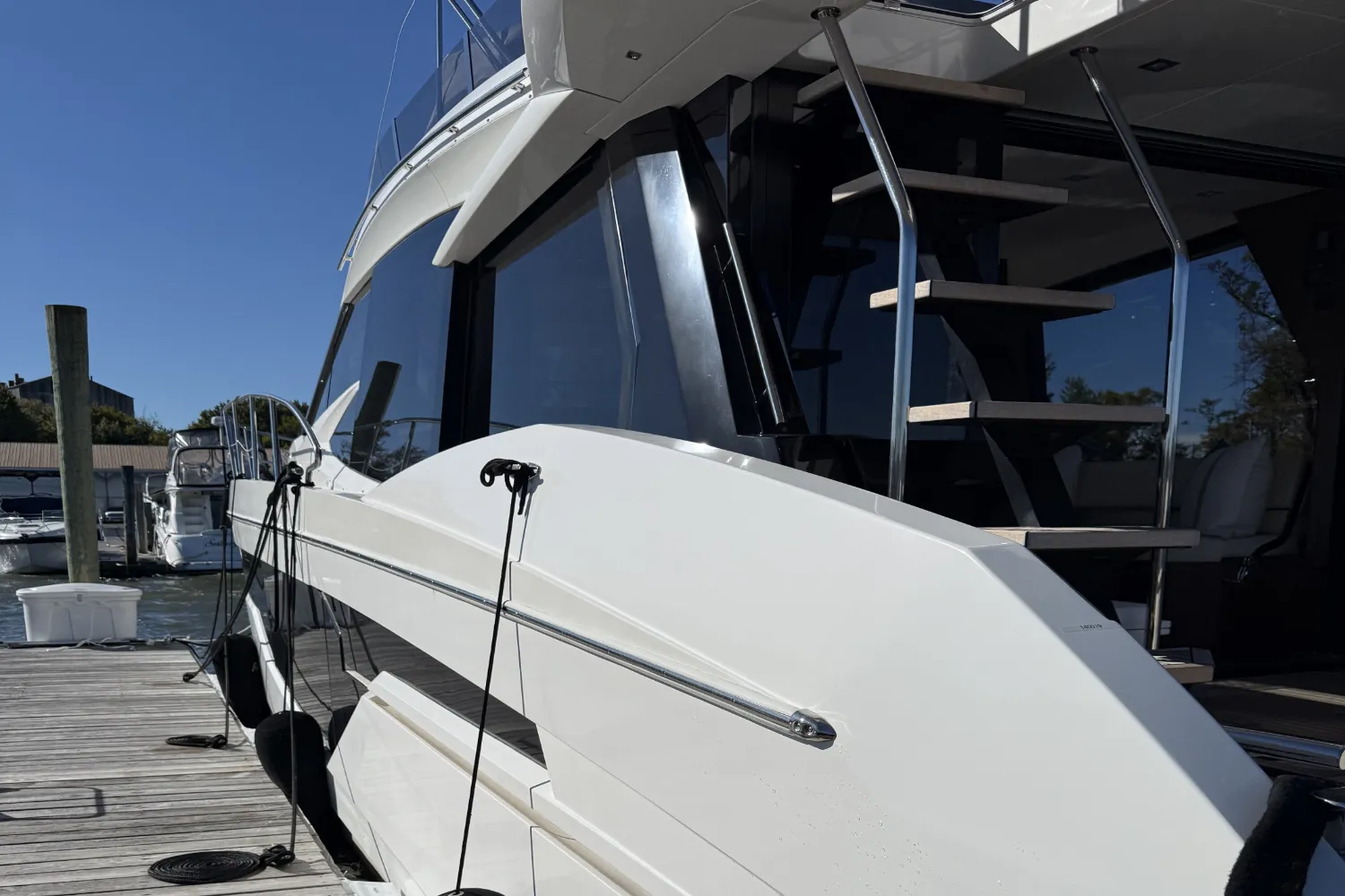 2018 Galeon 500 FLY Image Thumbnail #3