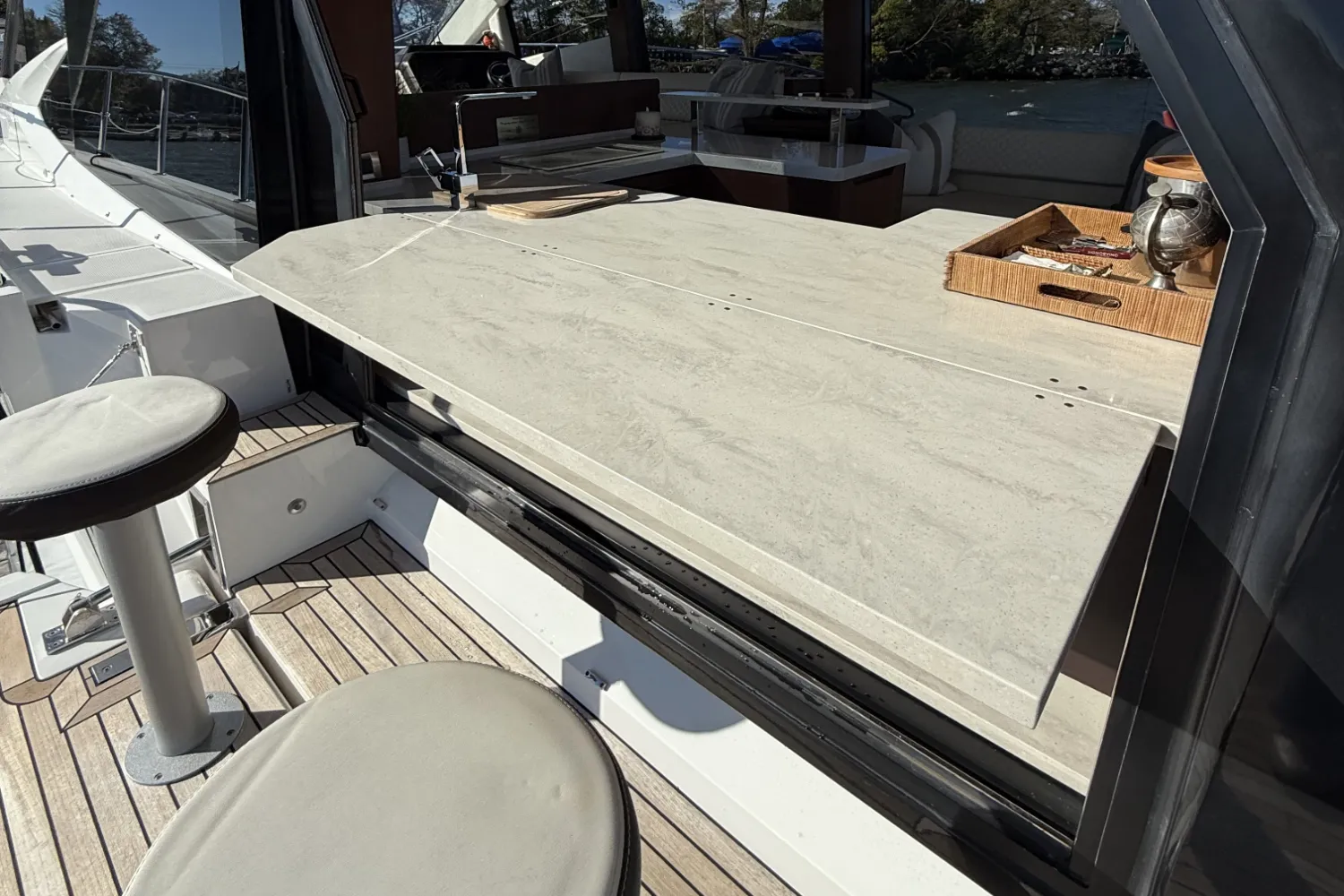 2018 Galeon 500 FLY Image Thumbnail #13