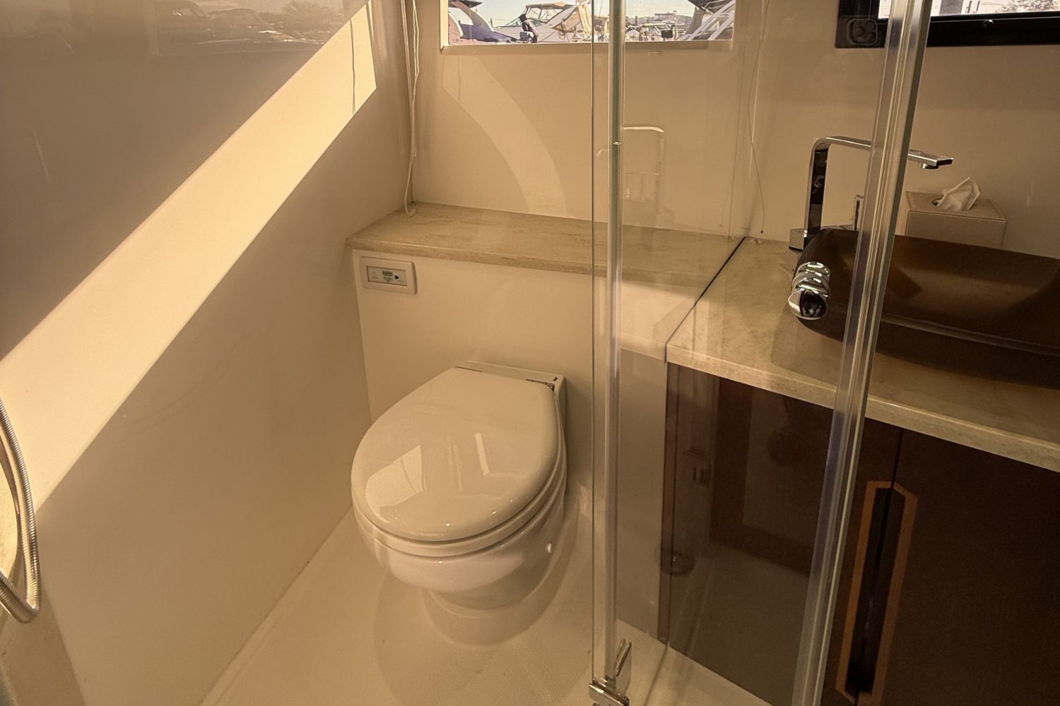 2018 Galeon 500 FLY Image Thumbnail #53