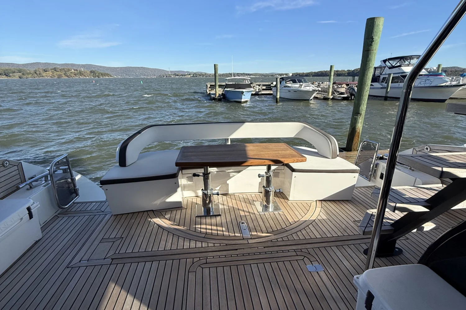 2018 Galeon 500 FLY Image Thumbnail #15