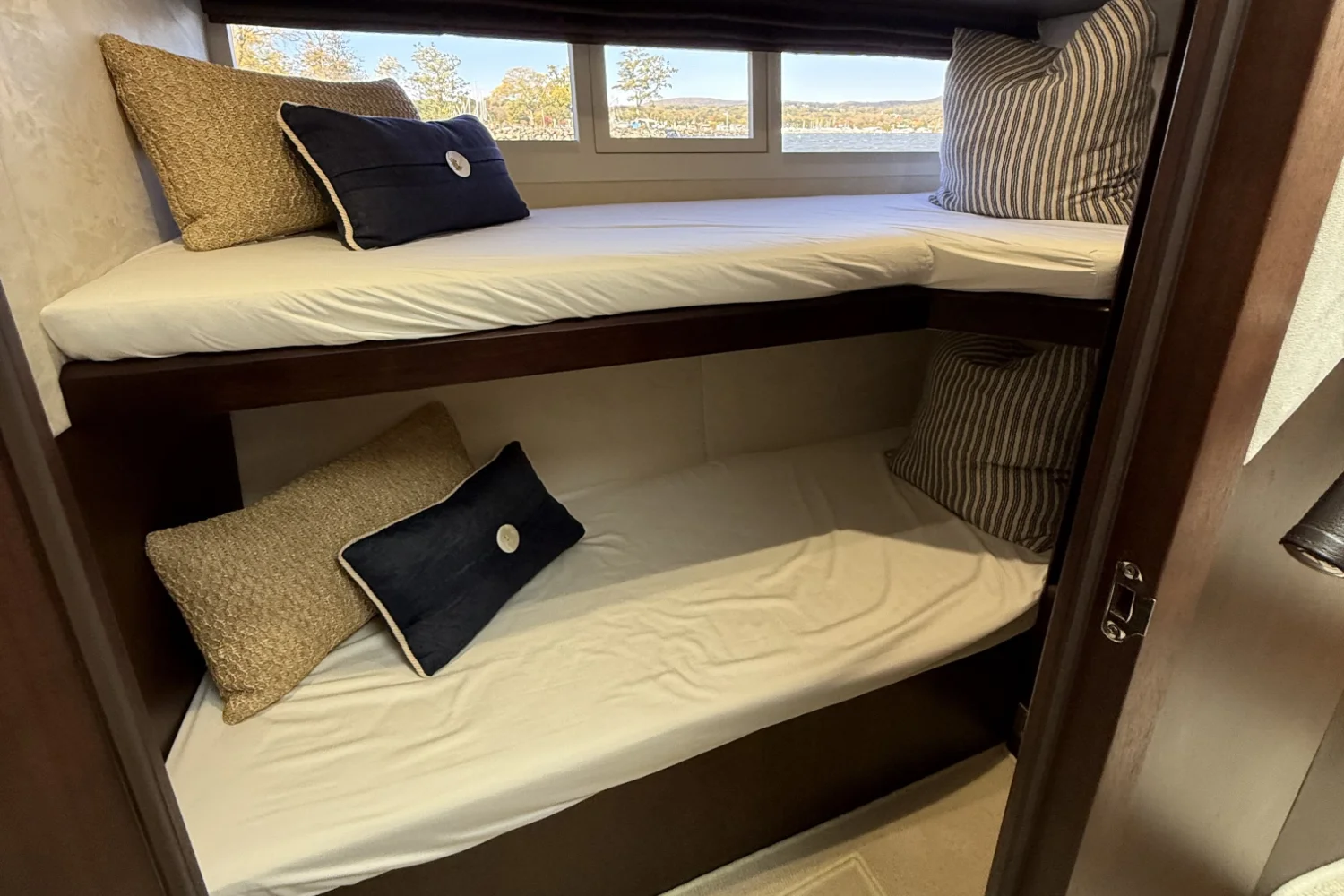 2018 Galeon 500 FLY Image Thumbnail #61