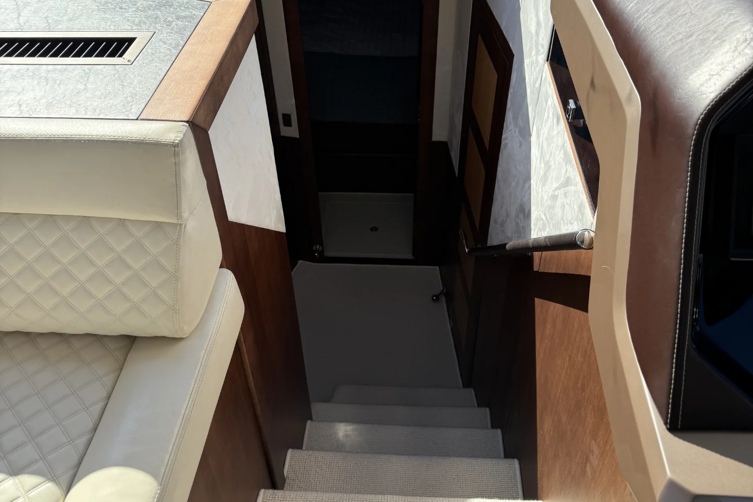 2018 Galeon 500 FLY Image Thumbnail #46