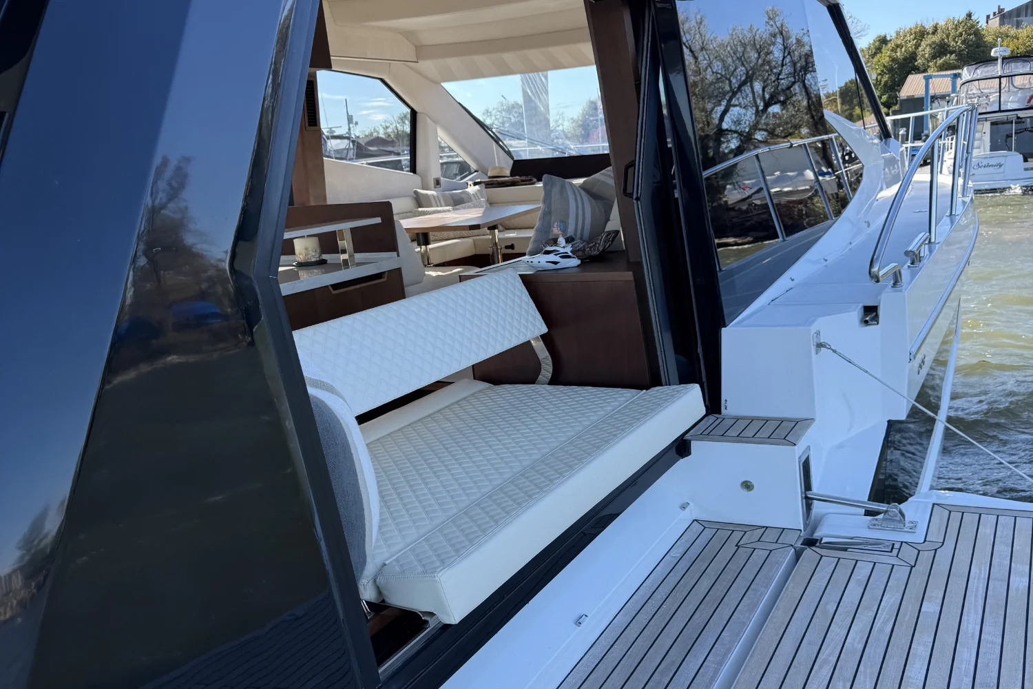 2018 Galeon 500 FLY Image Thumbnail #9