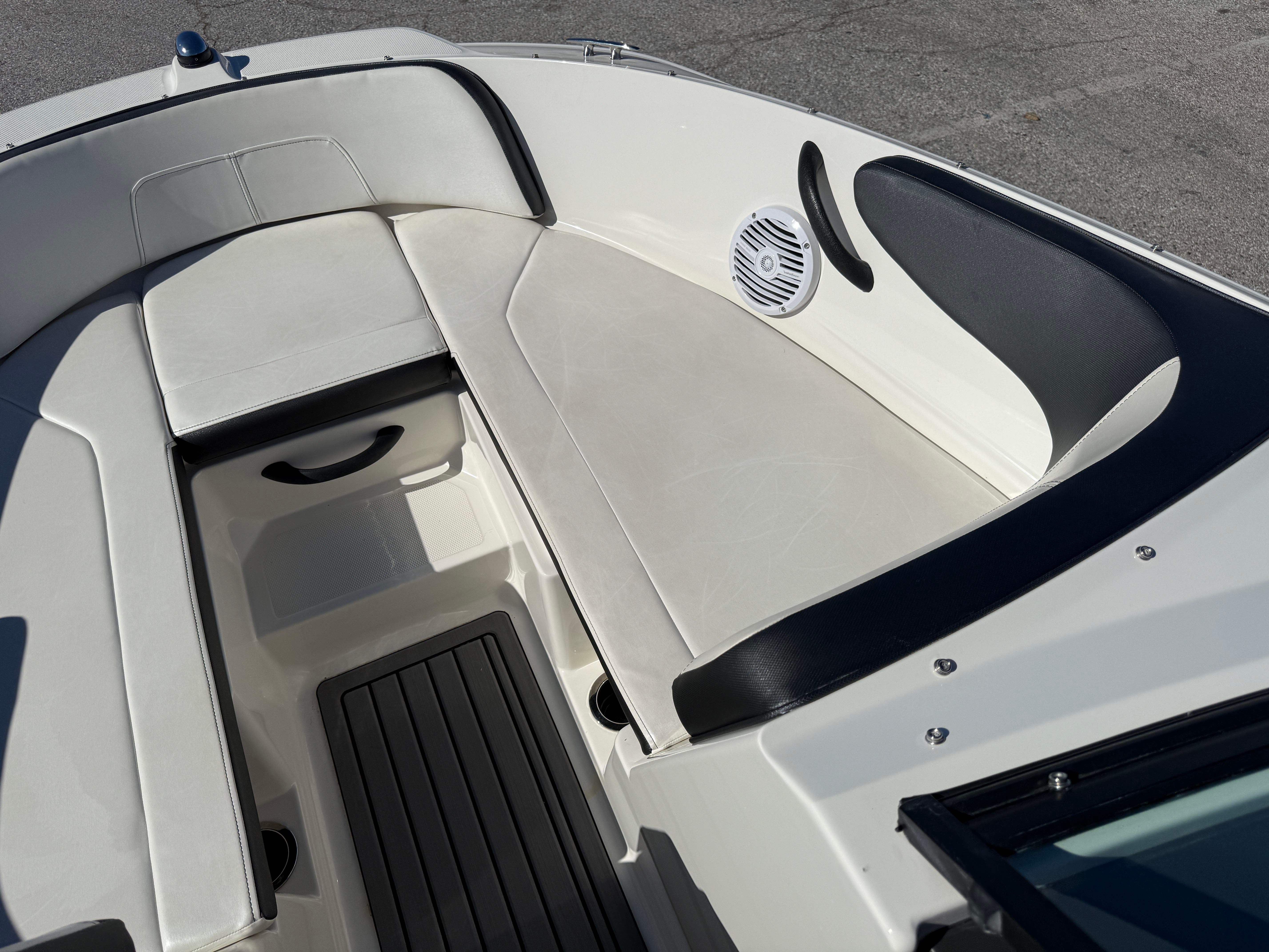 2018 Sea Ray SPX 210 OB Image Thumbnail #24