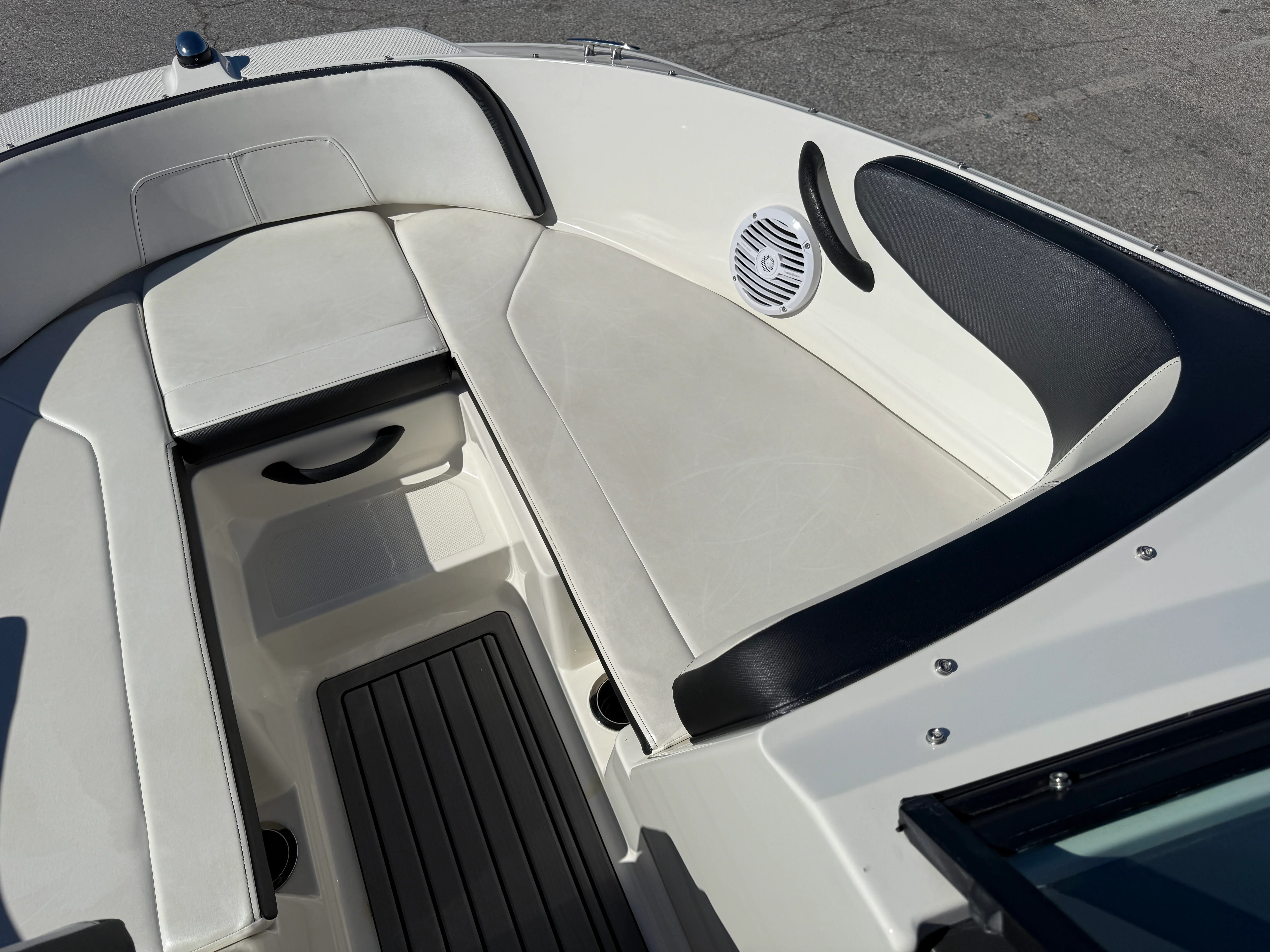 2018 Sea Ray SPX 210 OB Image Thumbnail #24