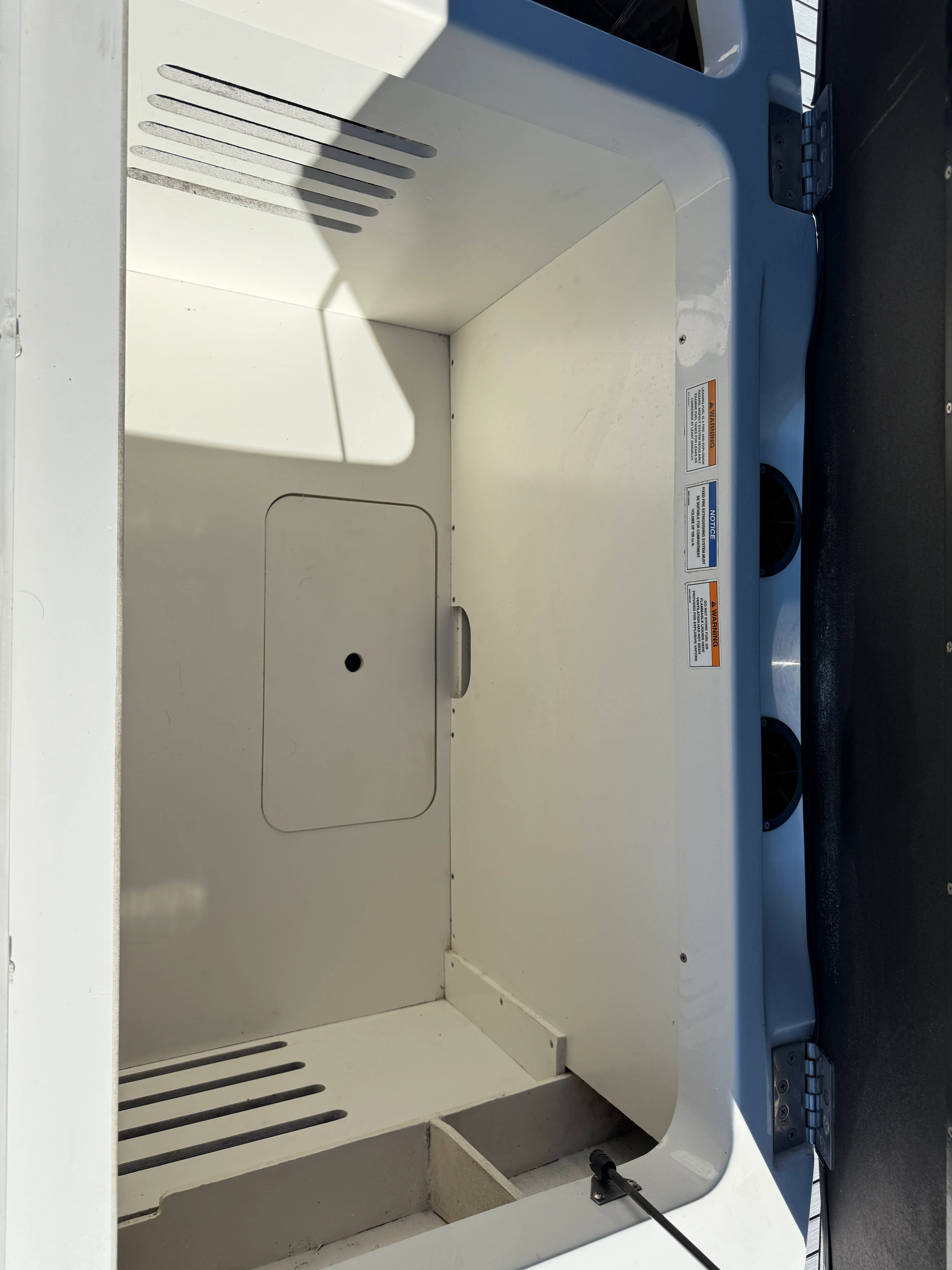 2018 Sea Ray SPX 210 OB Image Thumbnail #12