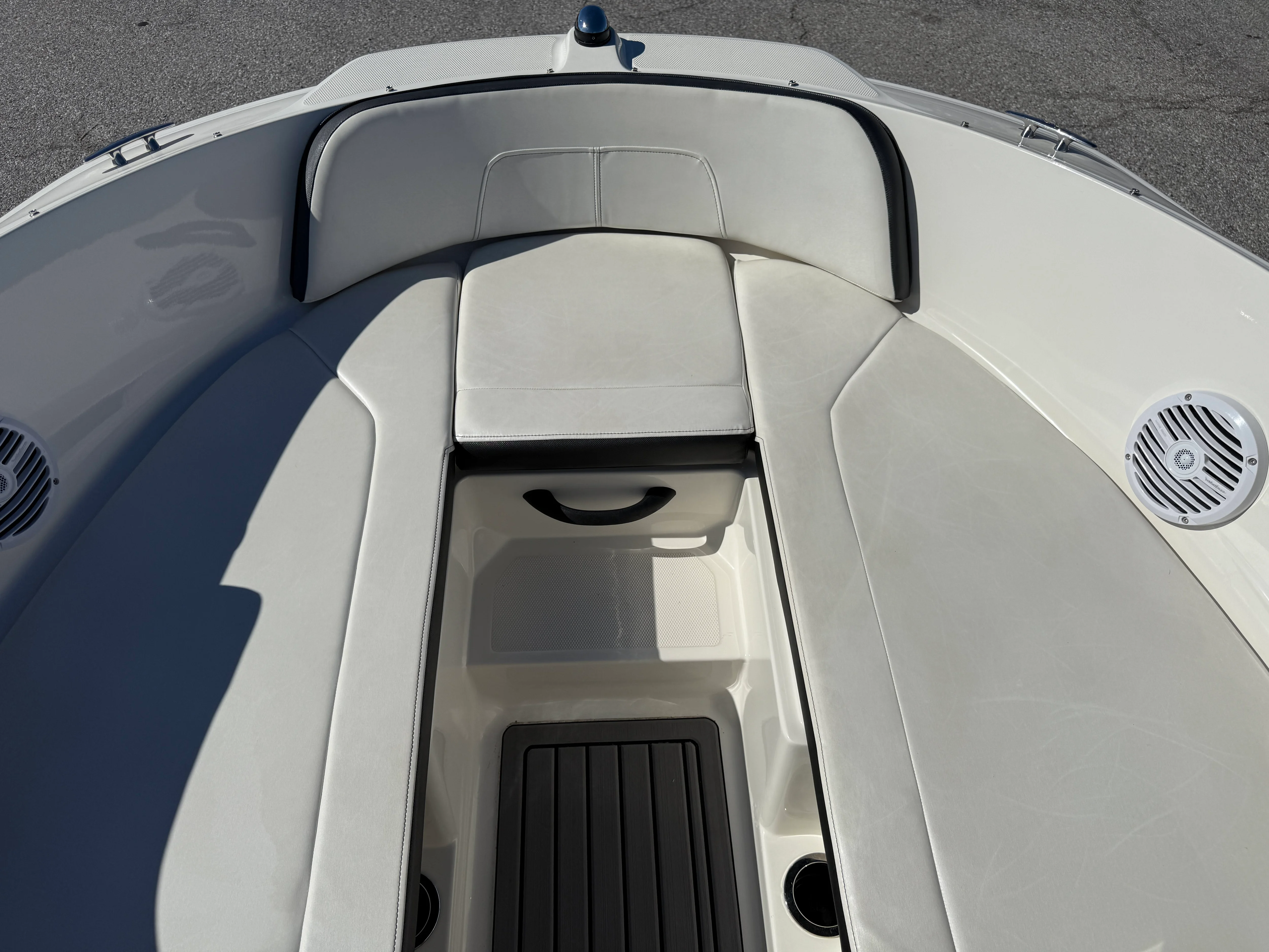 2018 Sea Ray SPX 210 OB Image Thumbnail #23