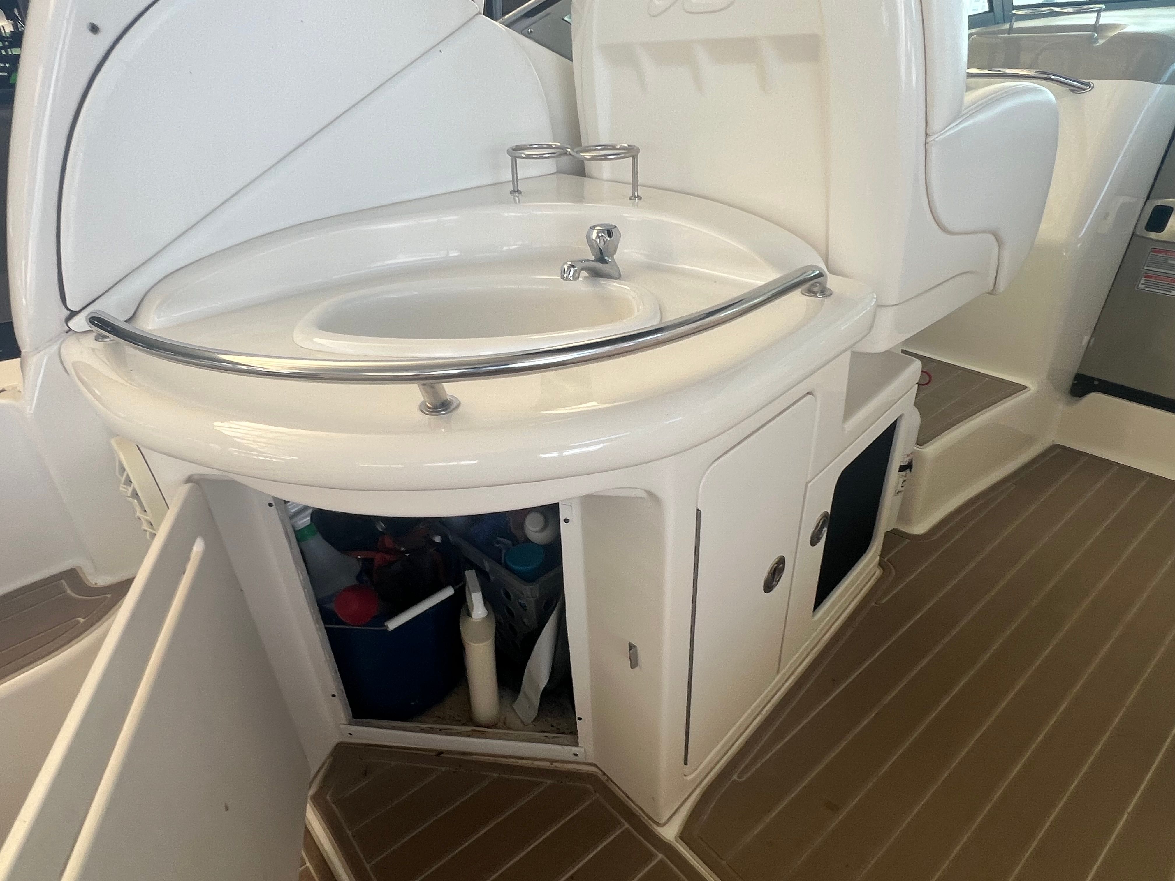 2006 Sea Ray 340 Sundancer Image Thumbnail #9