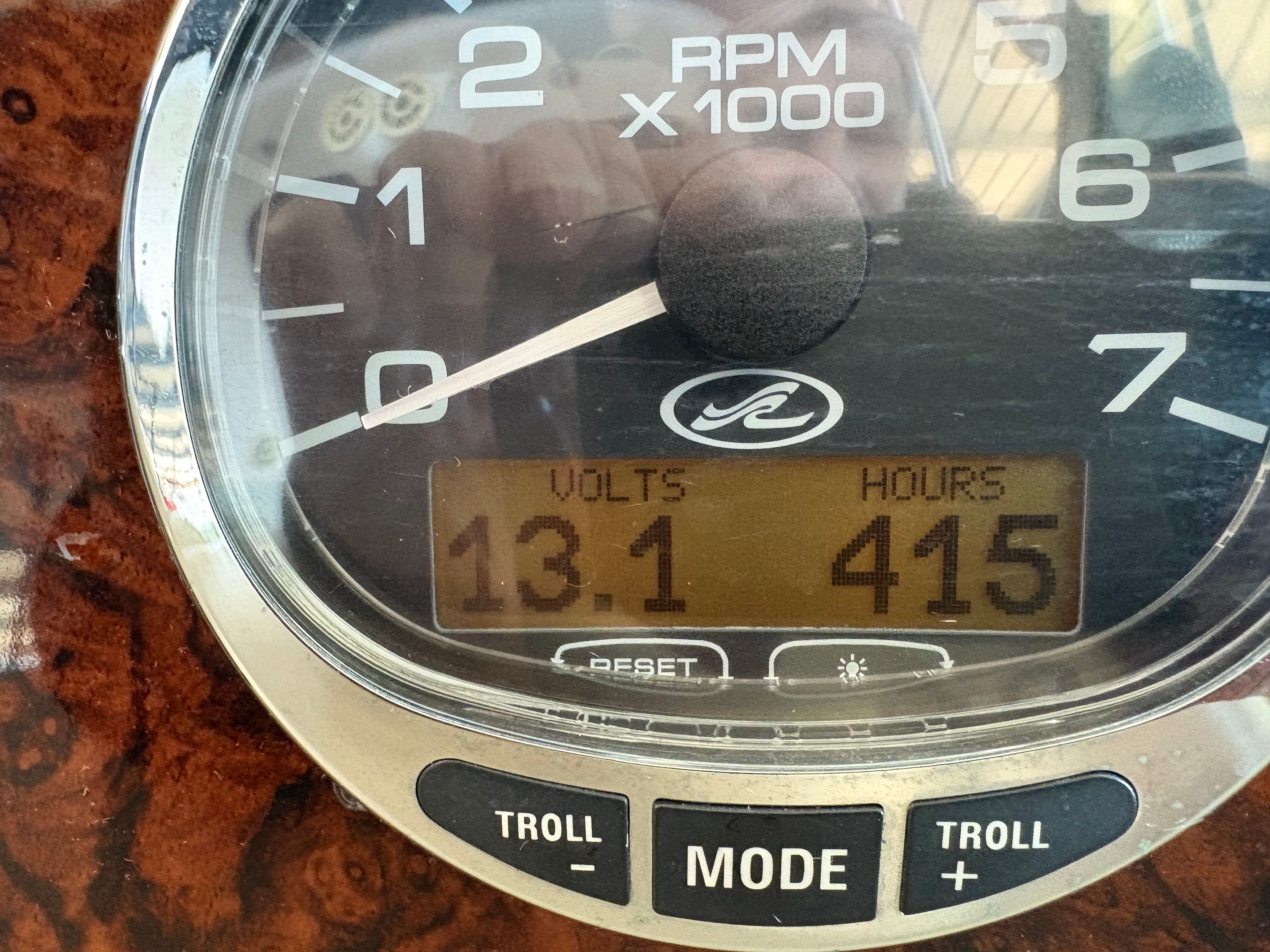 2006 Sea Ray 340 Sundancer Image Thumbnail #4