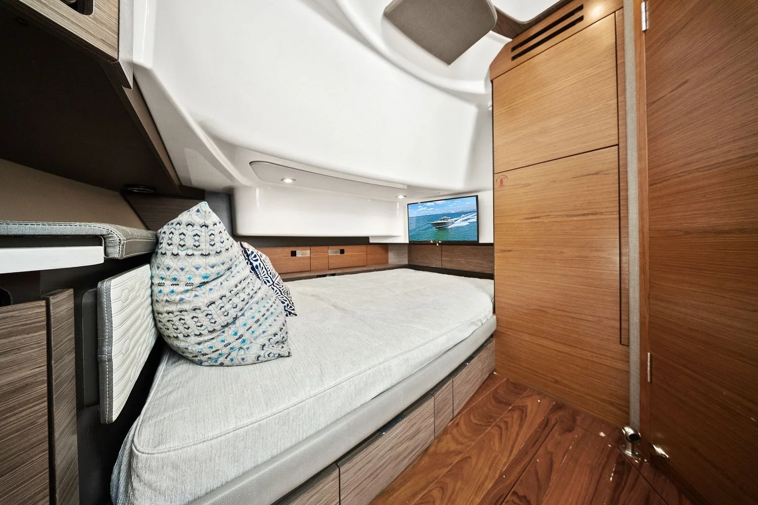 2021 Tiara Yachts 43 LS Image Thumbnail #49