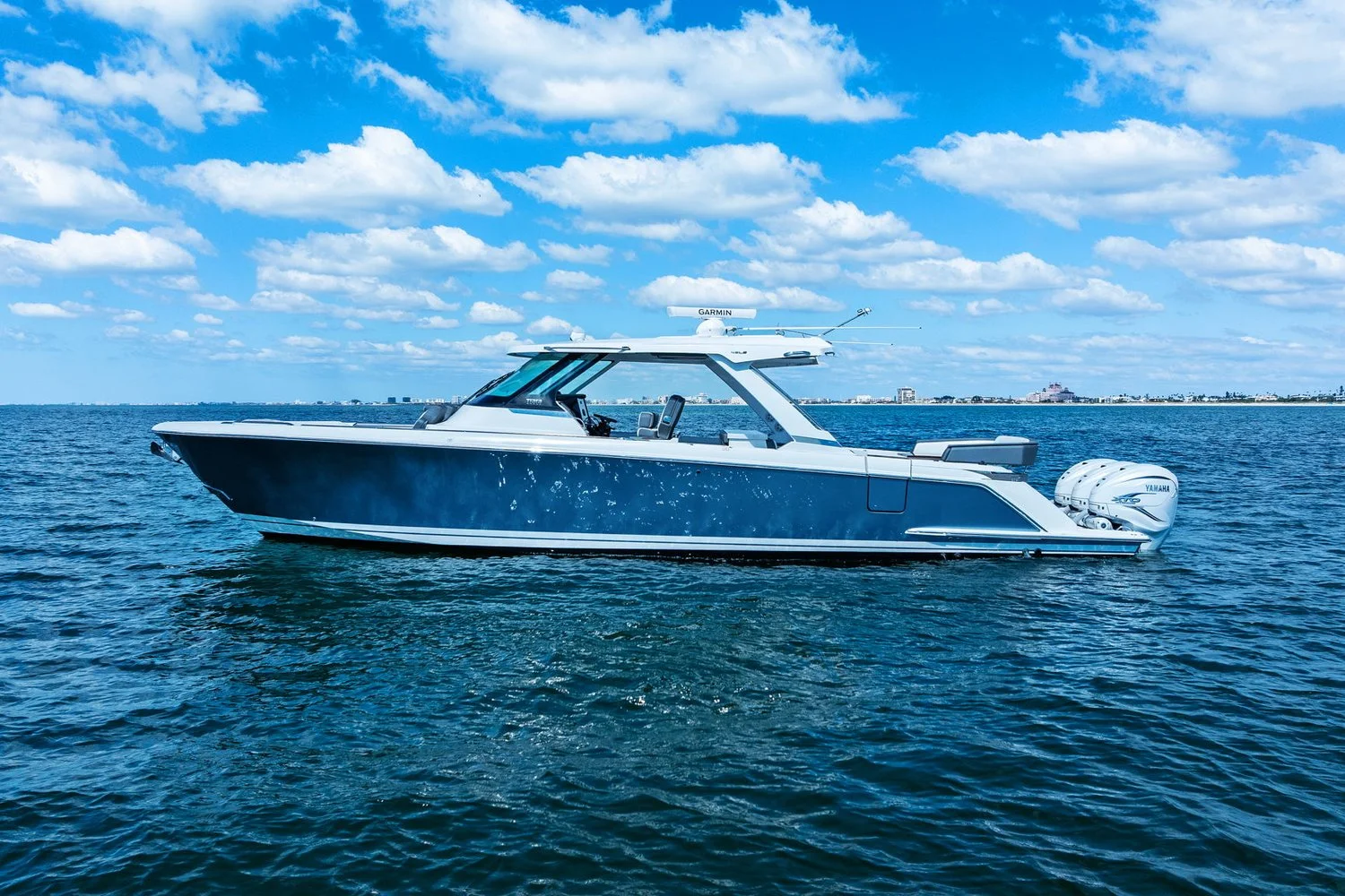 2021 Tiara Yachts 43 LS Image Thumbnail #2