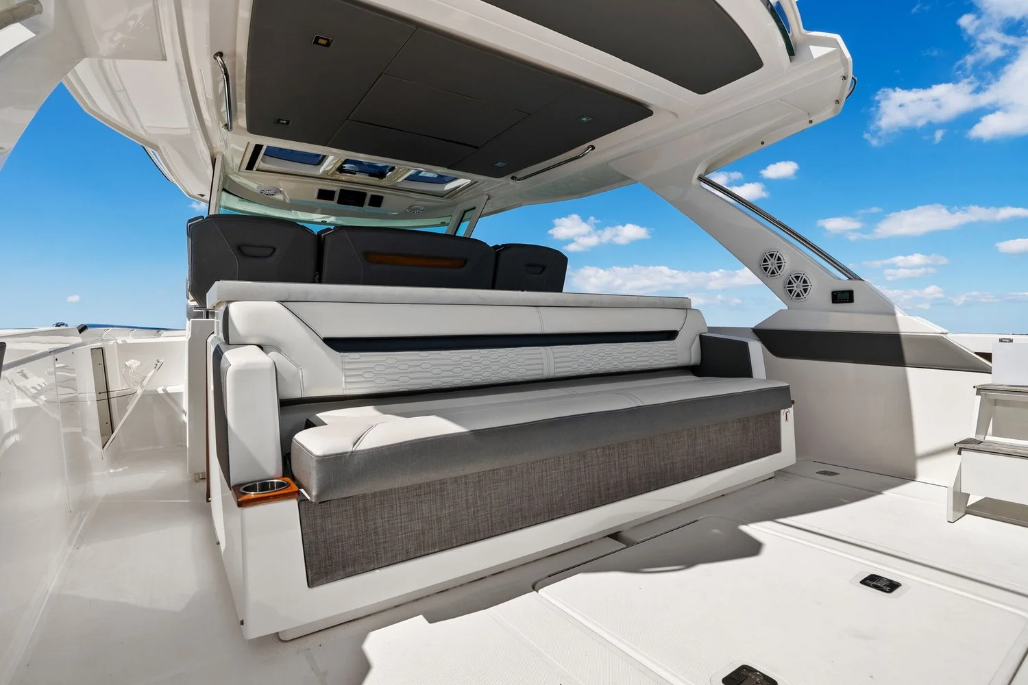 2021 Tiara Yachts 43 LS Image Thumbnail #31